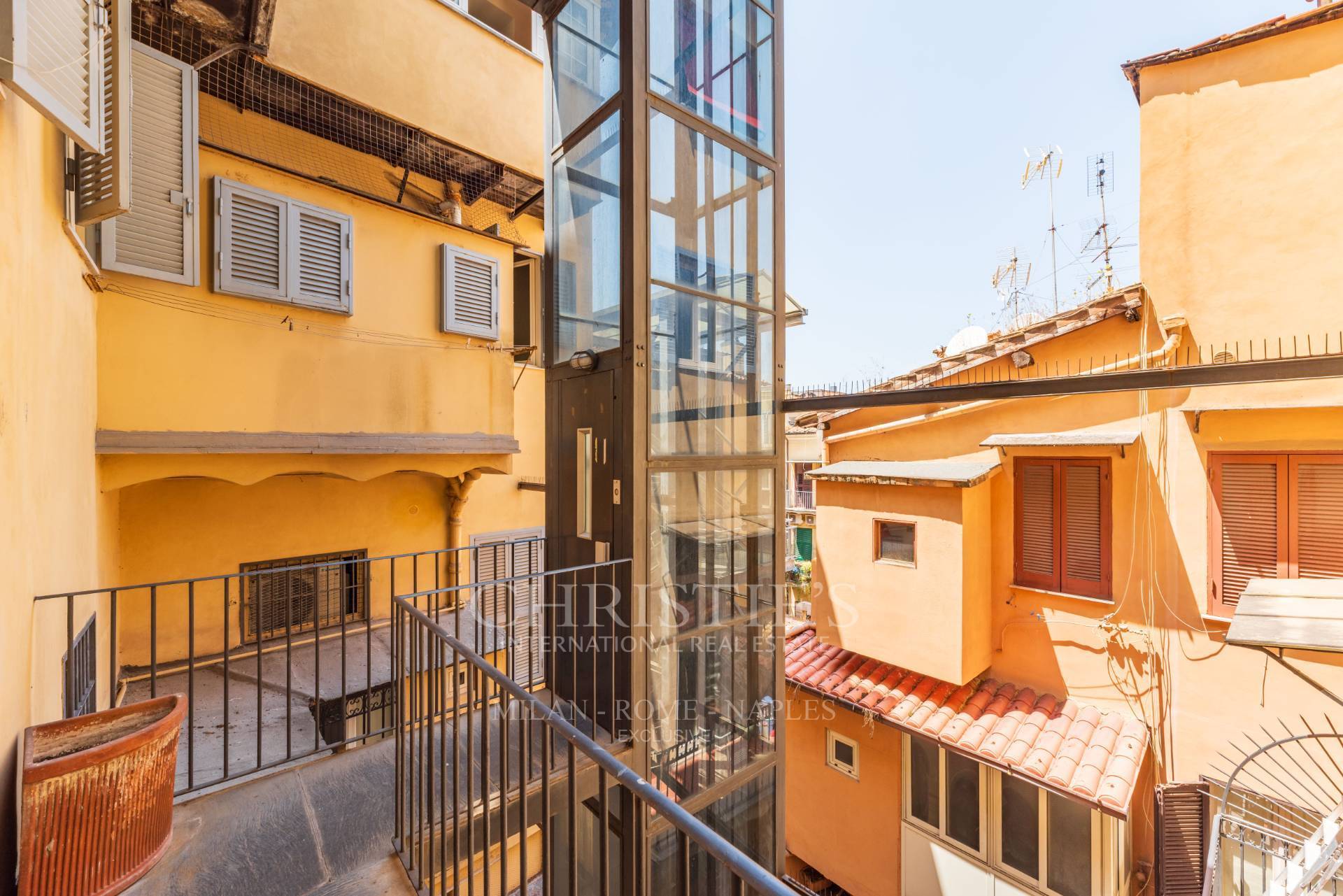picture of Prestigious Apartment In Piazza Scanderbeg - Trevi