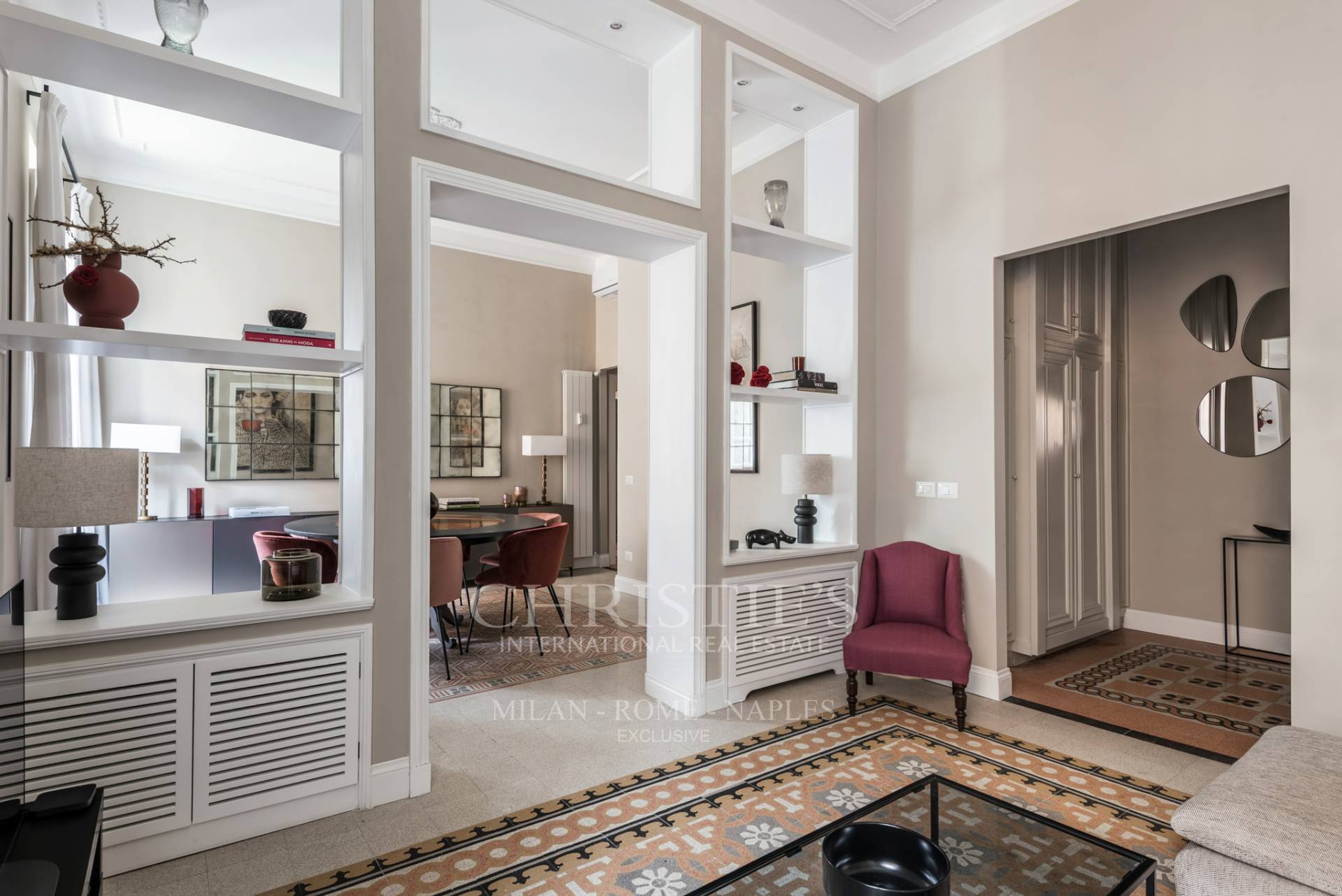 picture of Charming Apartment Surrounded By Gardens