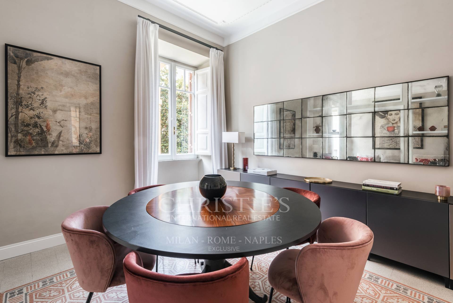 picture of Charming Apartment Surrounded By Gardens