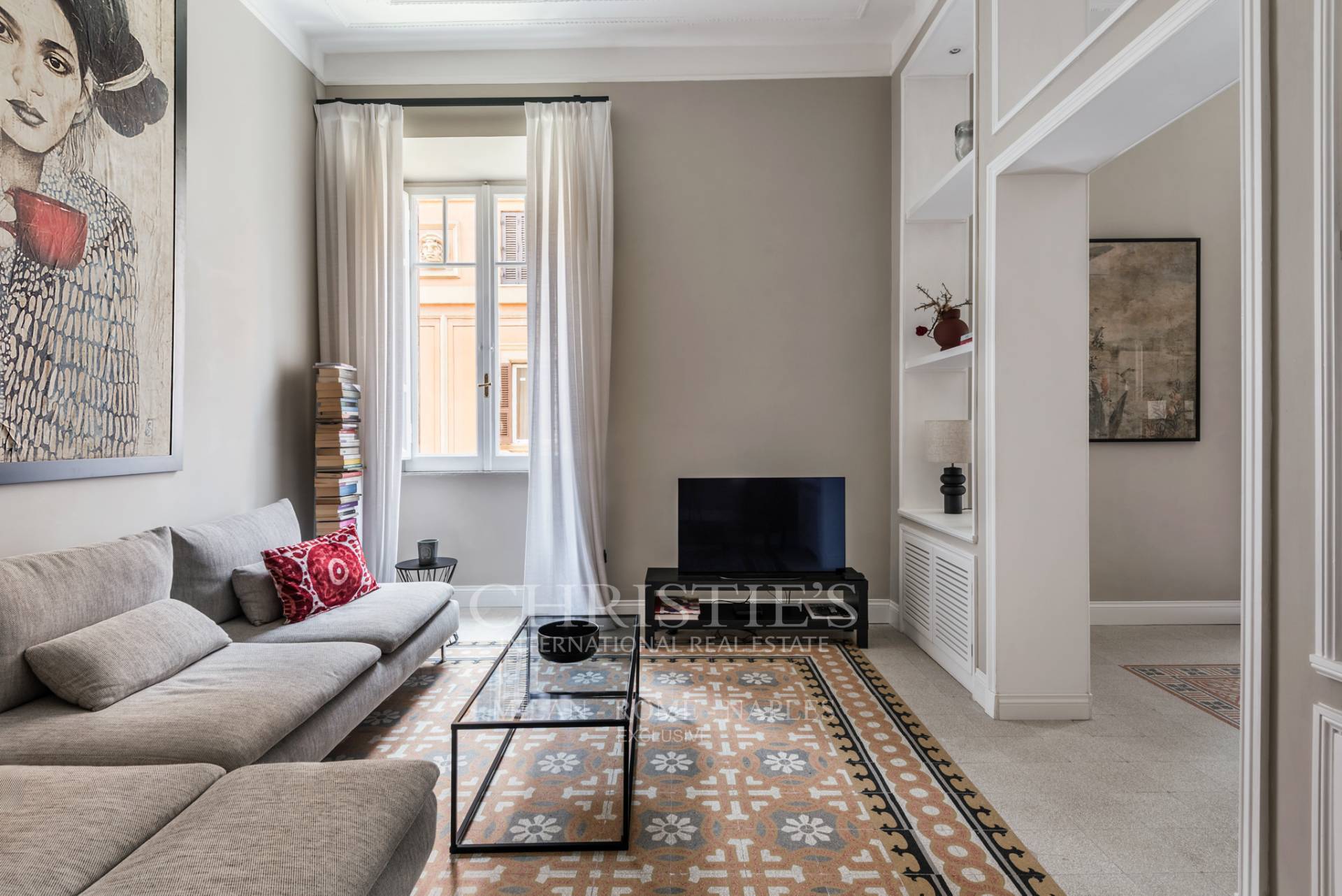 picture of Charming Apartment Surrounded By Gardens