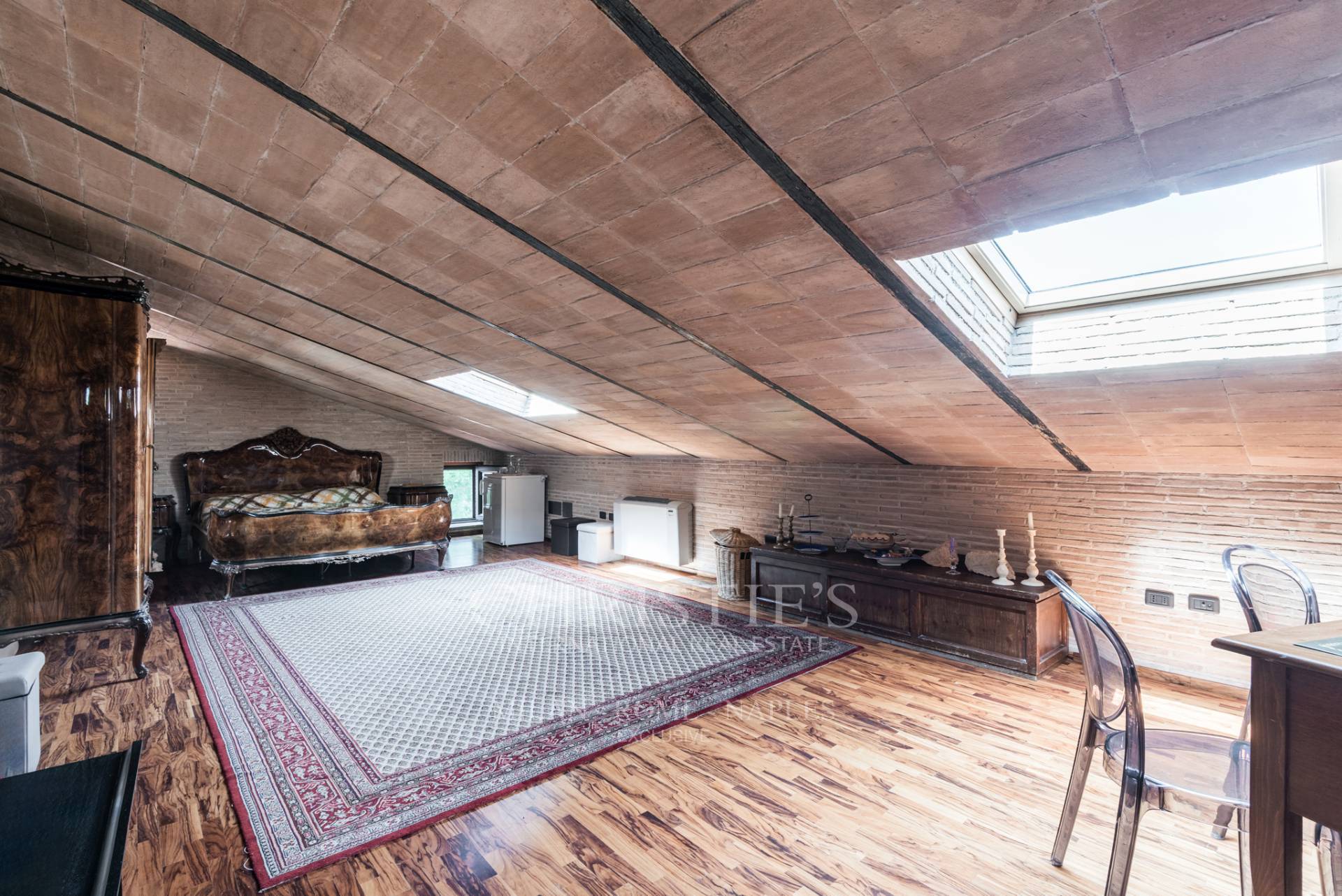 picture of Farmhouse For Sale