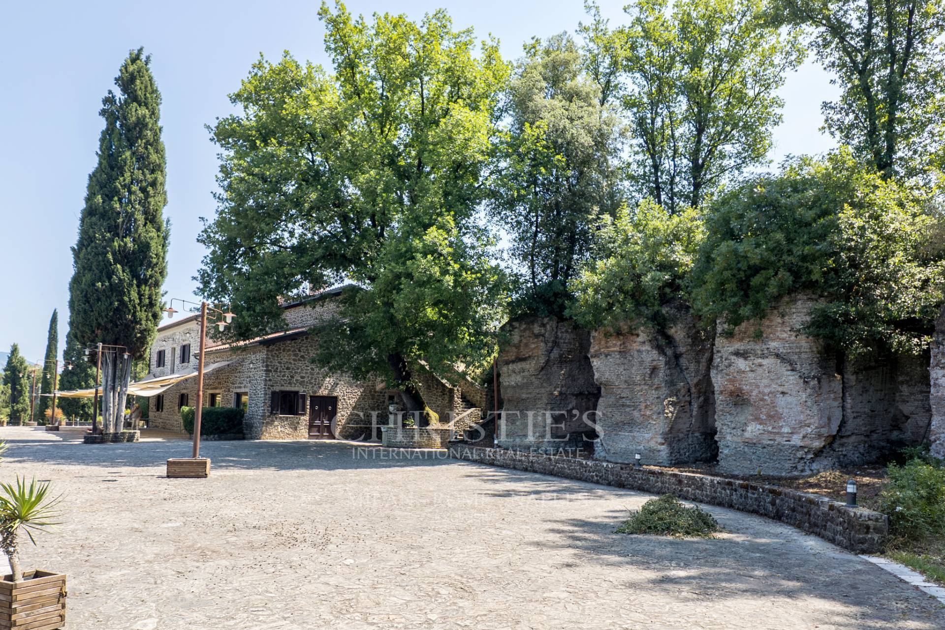 picture of Farmhouse For Sale