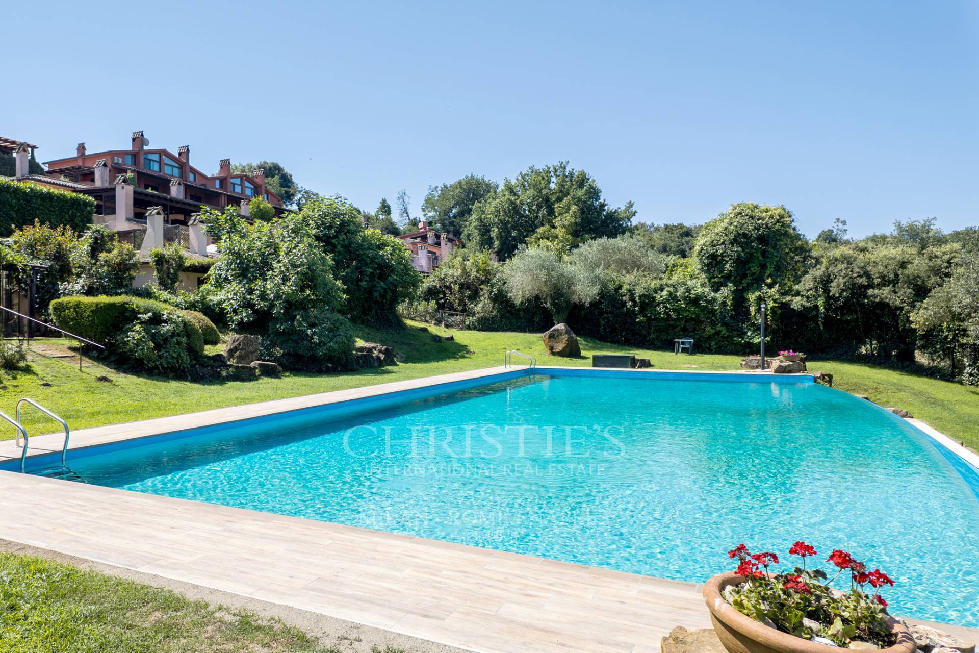 picture of Splendid Property In The The National Golf Course