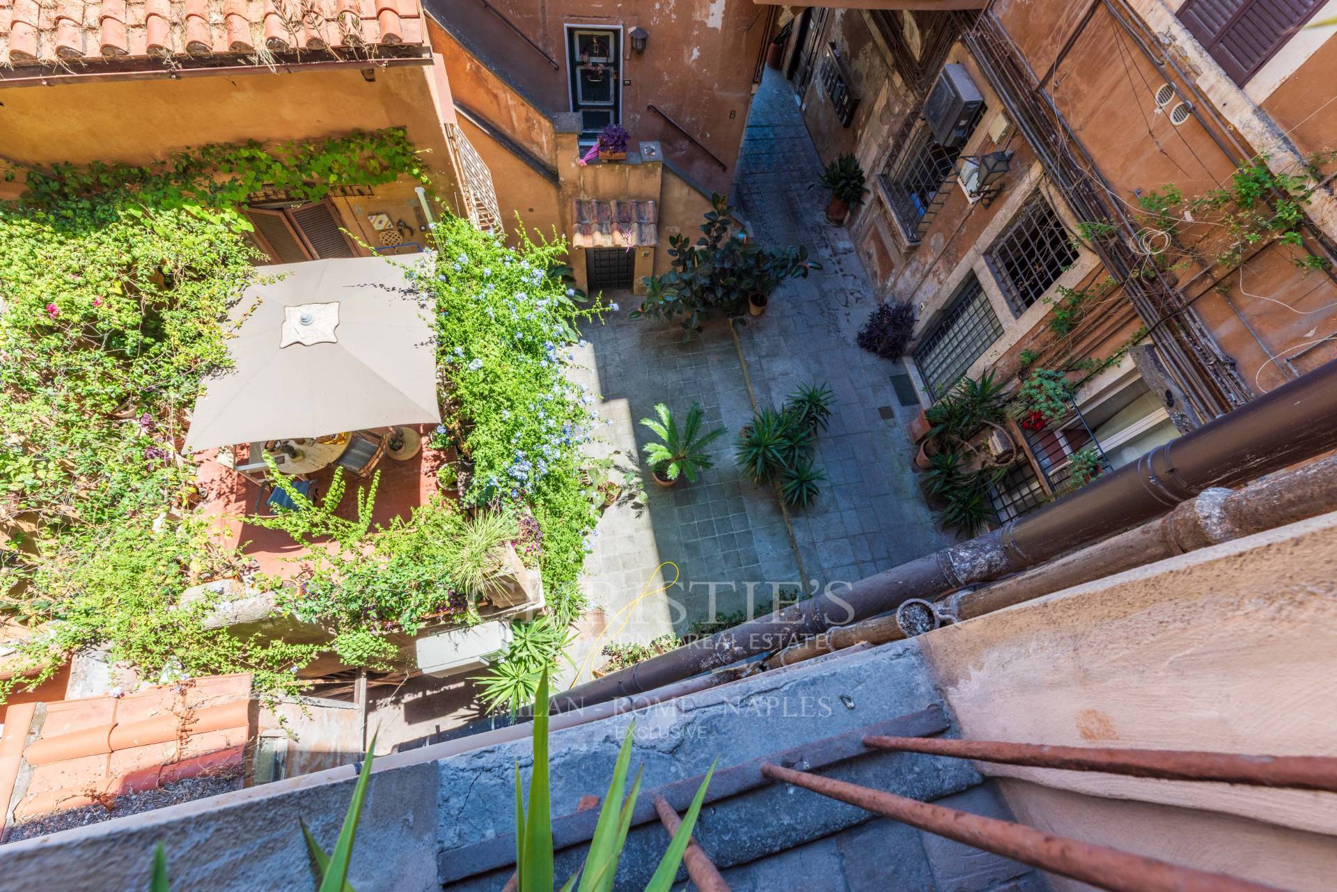 picture of Charming Apartment In Trastevere
