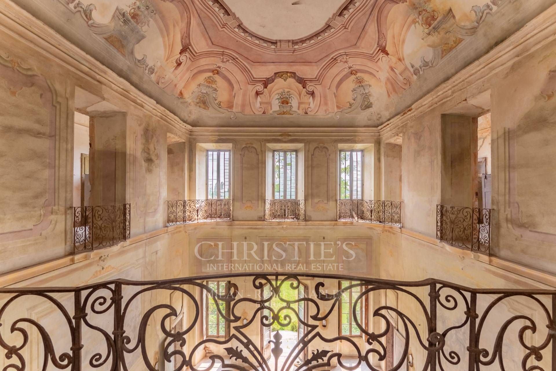 picture of 18th-century Lombard Palazzo – Historic Elegance For Discerning Investors