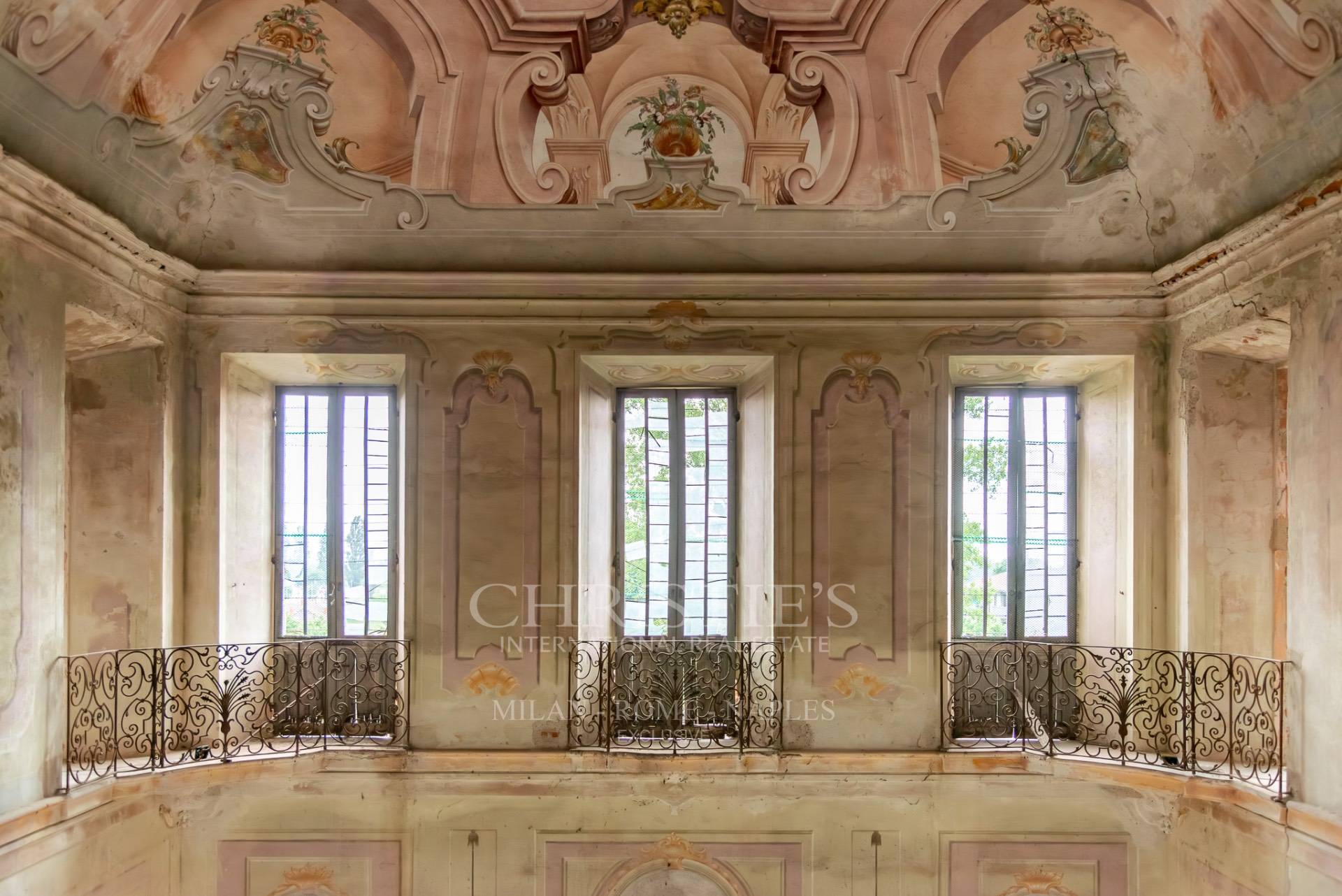 picture of 18th-century Lombard Palazzo – Historic Elegance For Discerning Investors