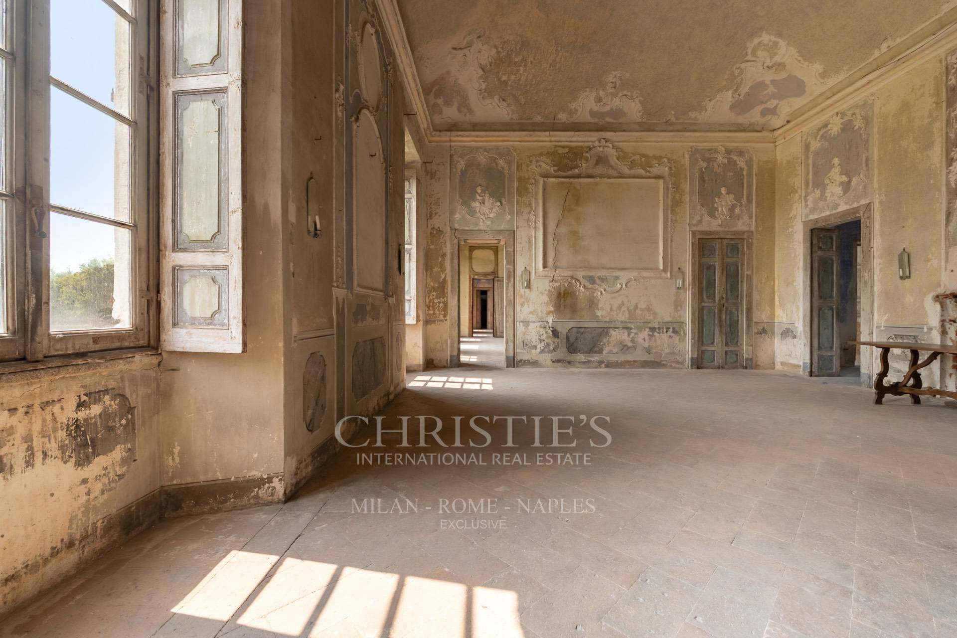 picture of 18th-century Lombard Palazzo – Historic Elegance For Discerning Investors