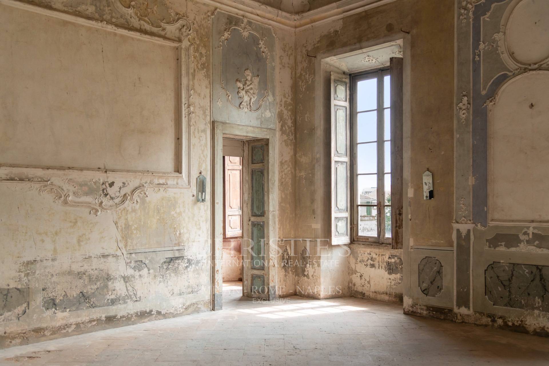 picture of 18th-century Lombard Palazzo – Historic Elegance For Discerning Investors