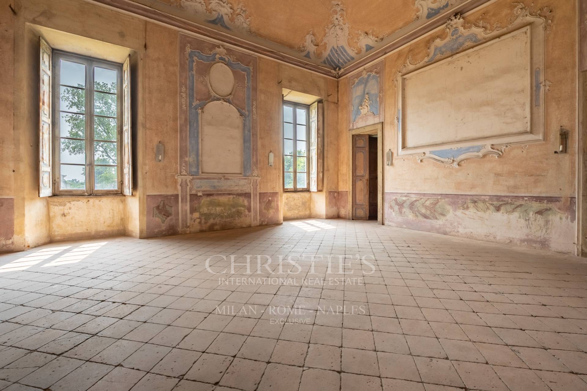 picture of 18th-century Lombard Palazzo – Historic Elegance For Discerning Investors