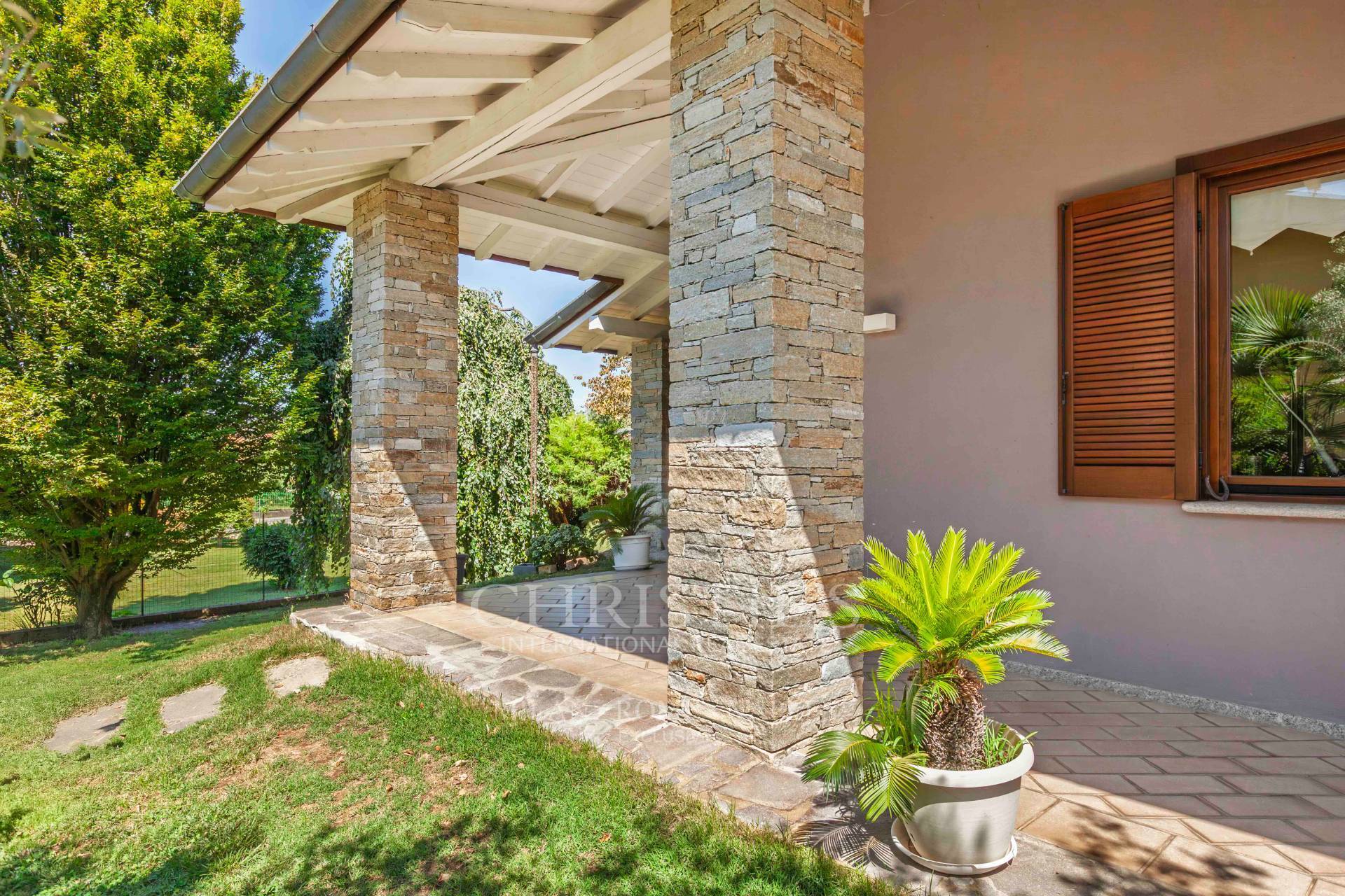 picture of Detached Villa With Spacious Garden