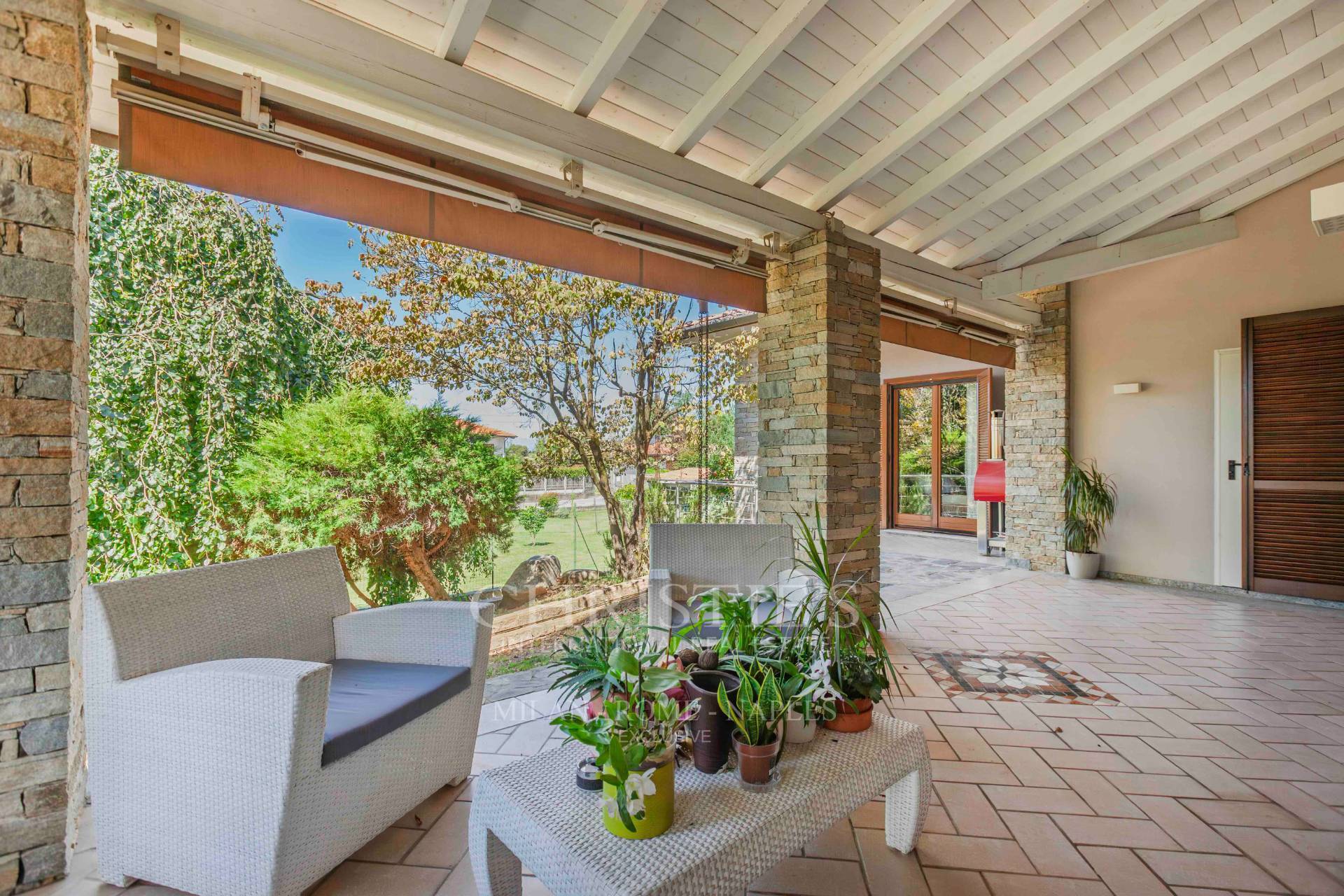 picture of Detached Villa With Spacious Garden