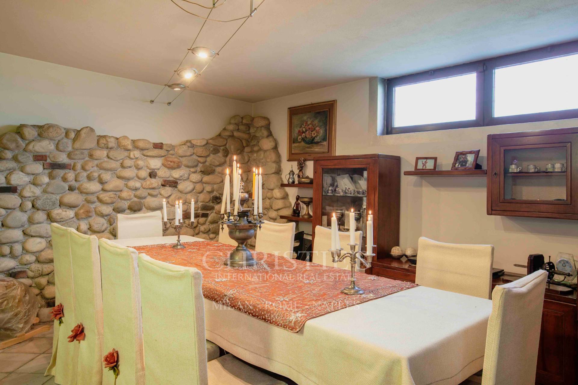picture of Detached Villa With Spacious Garden