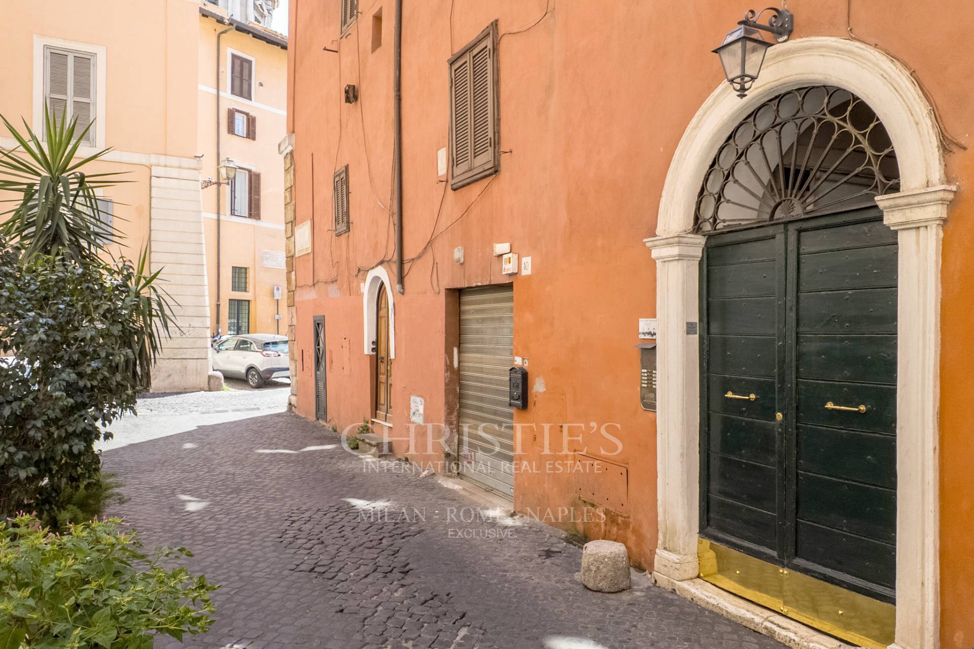 picture of Prestigious Apartment  Near Campo De' Fiori