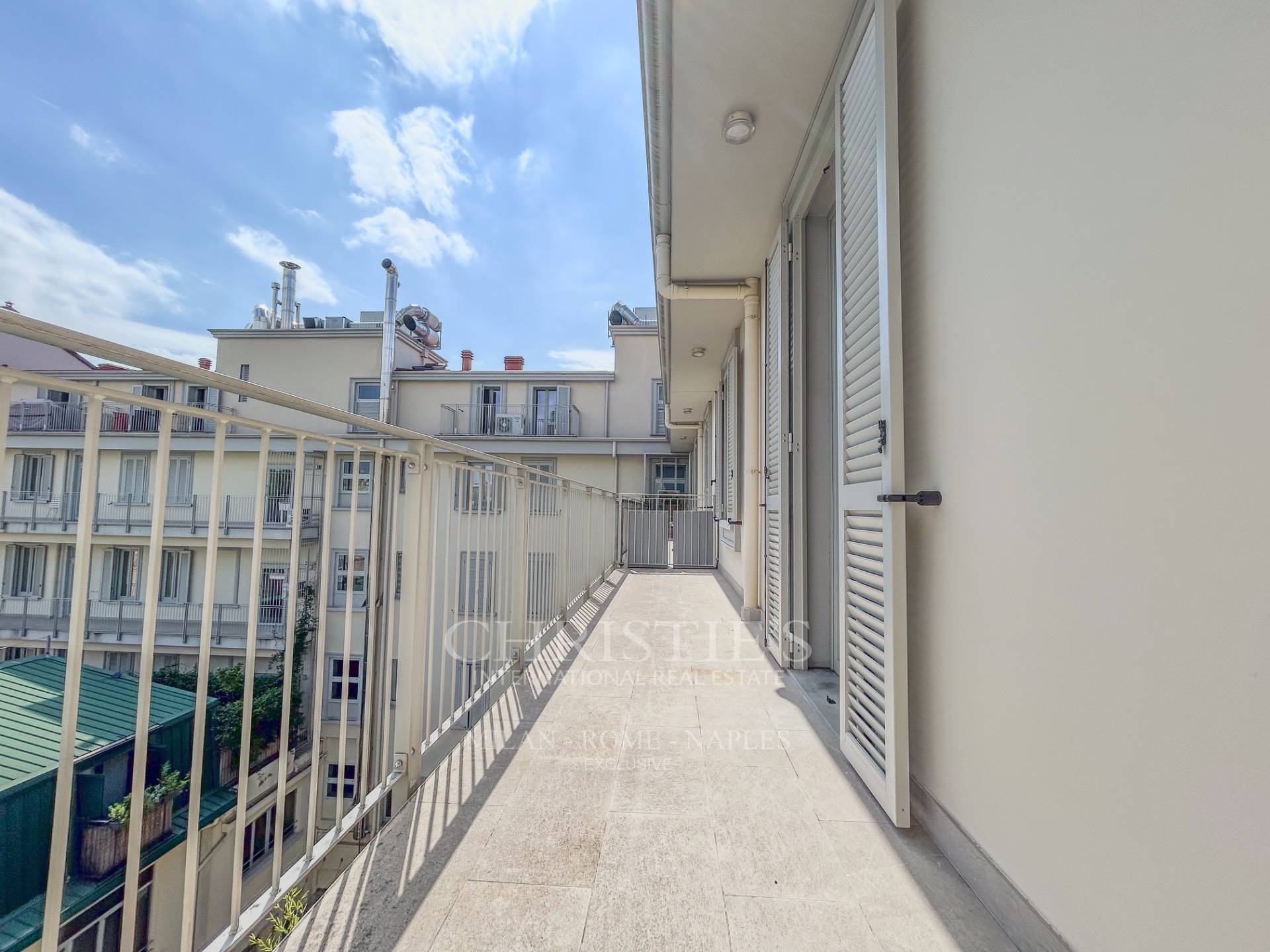 picture of Modern Three-bedroom Apartment In The Bergognone Area
