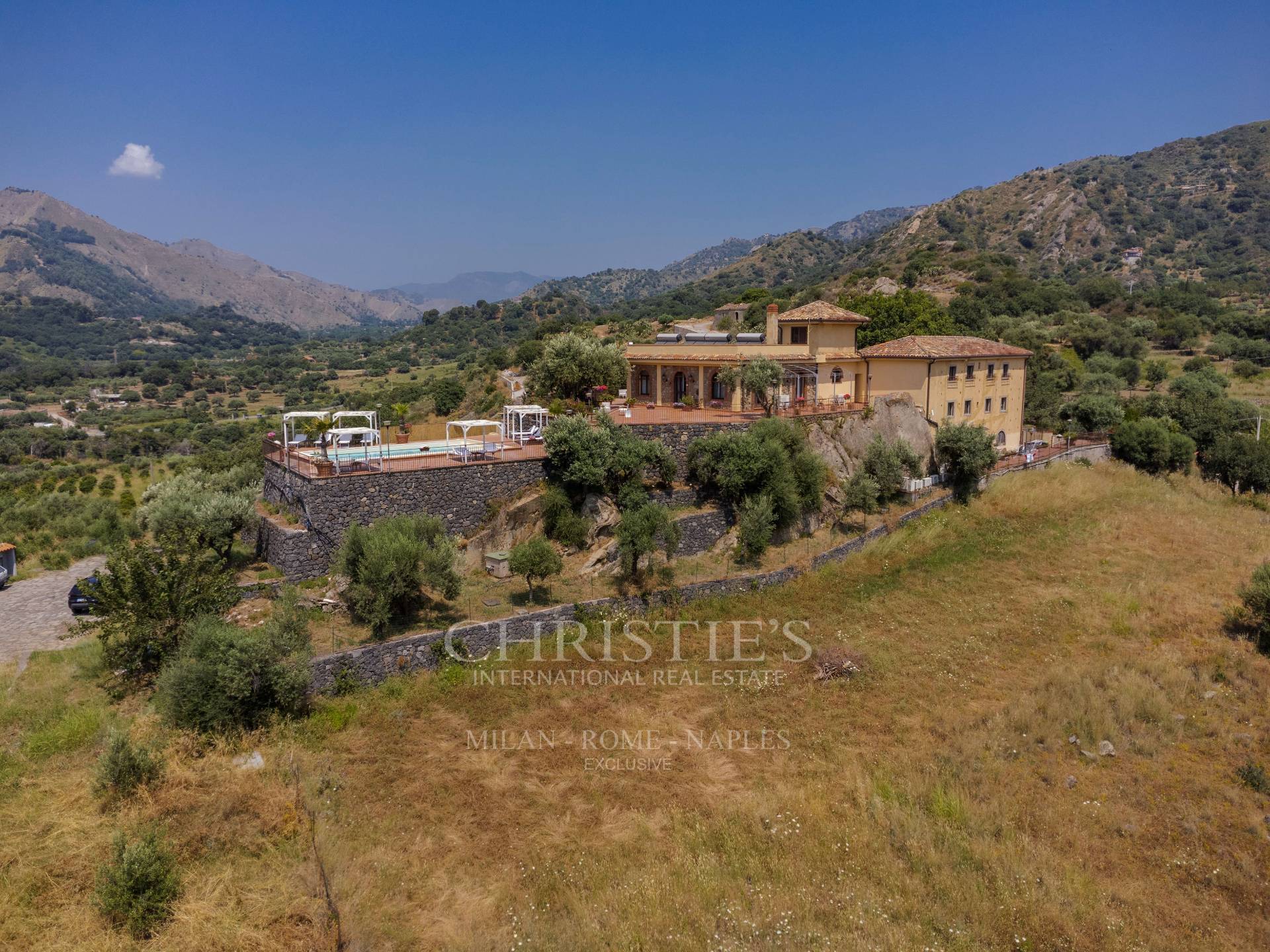picture of Historic Villa In Valle Dell'alcantara