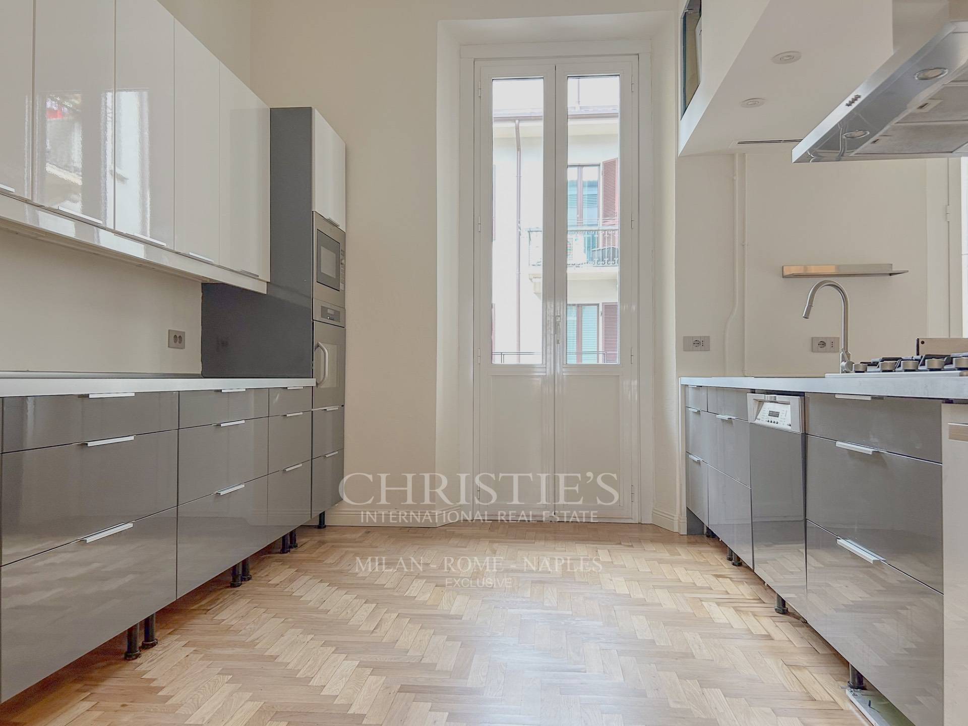picture of Charming, Fully Renovated Apartment In  Indipendenza Area