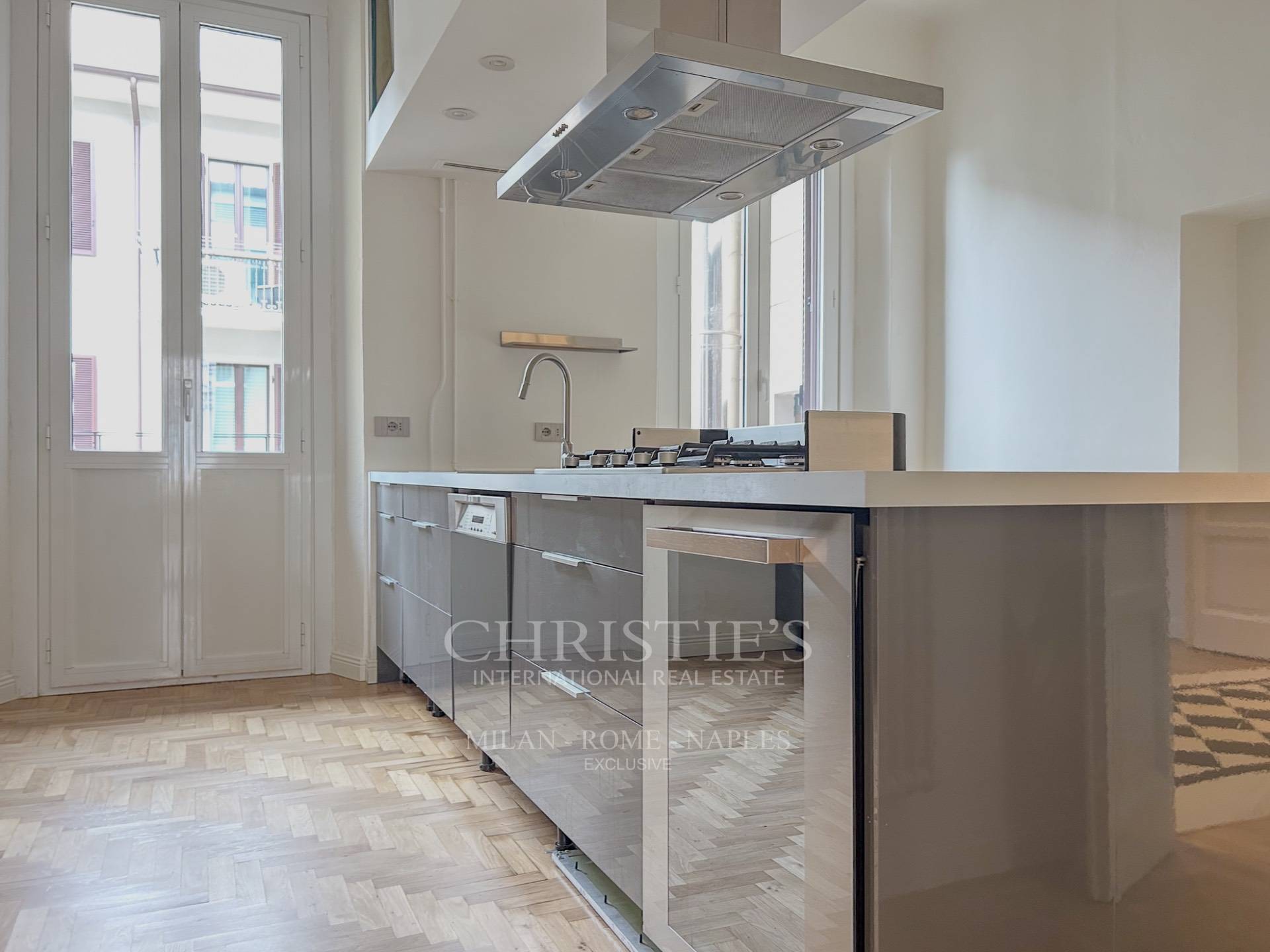 picture of Charming, Fully Renovated Apartment In  Indipendenza Area