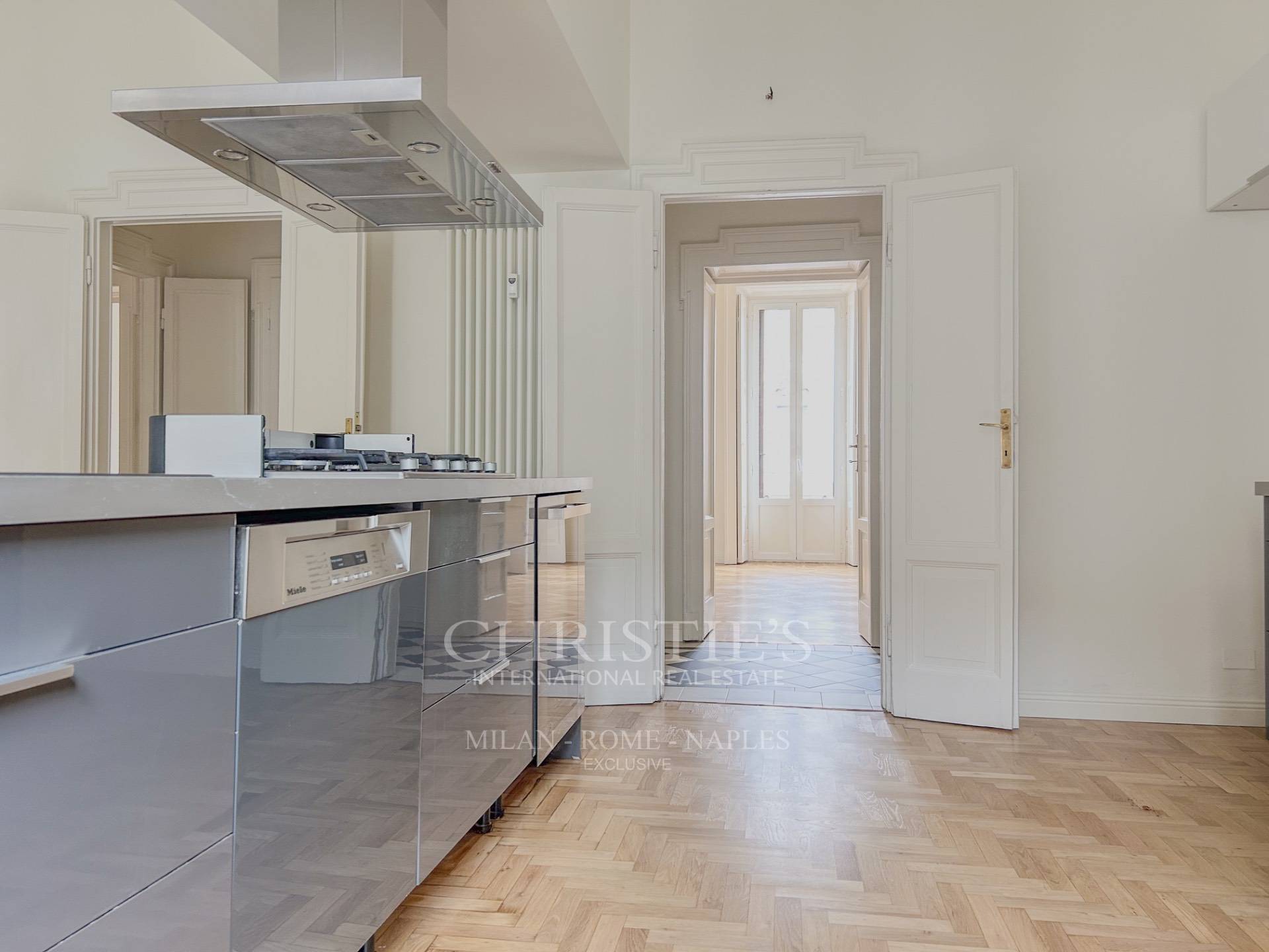 picture of Charming, Fully Renovated Apartment In  Indipendenza Area
