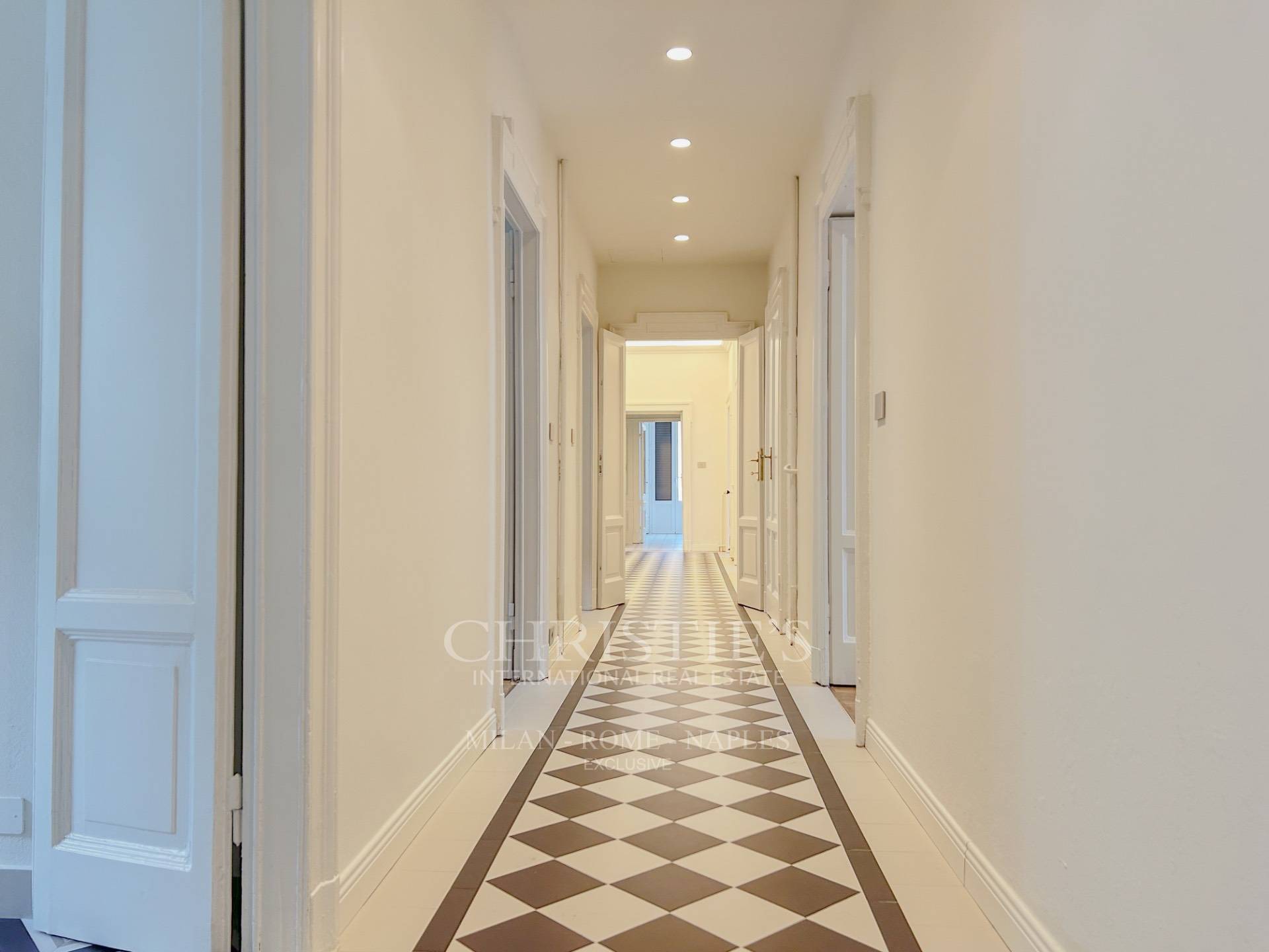 picture of Charming, Fully Renovated Apartment In  Indipendenza Area