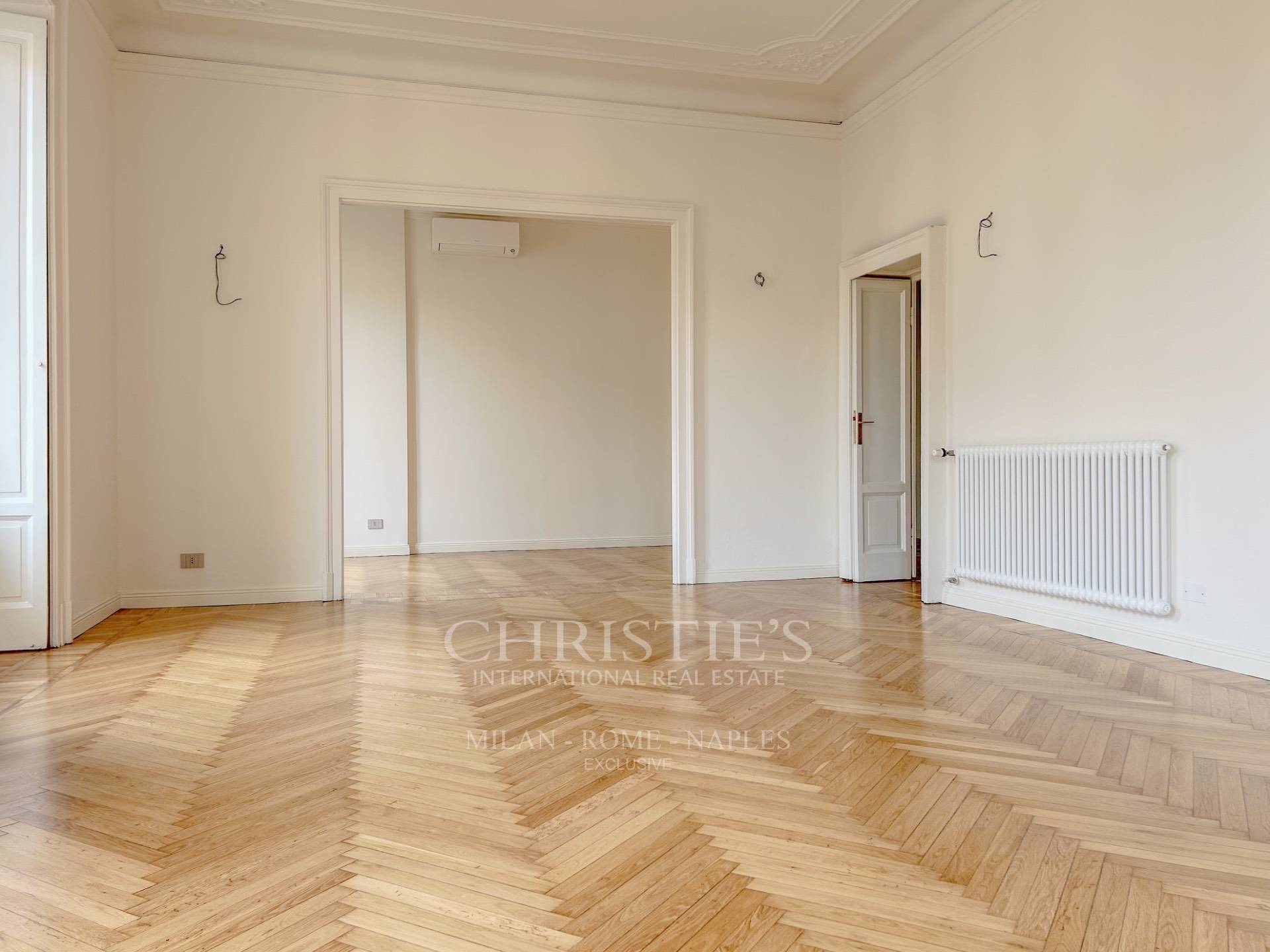 picture of Charming, Fully Renovated Apartment In  Indipendenza Area