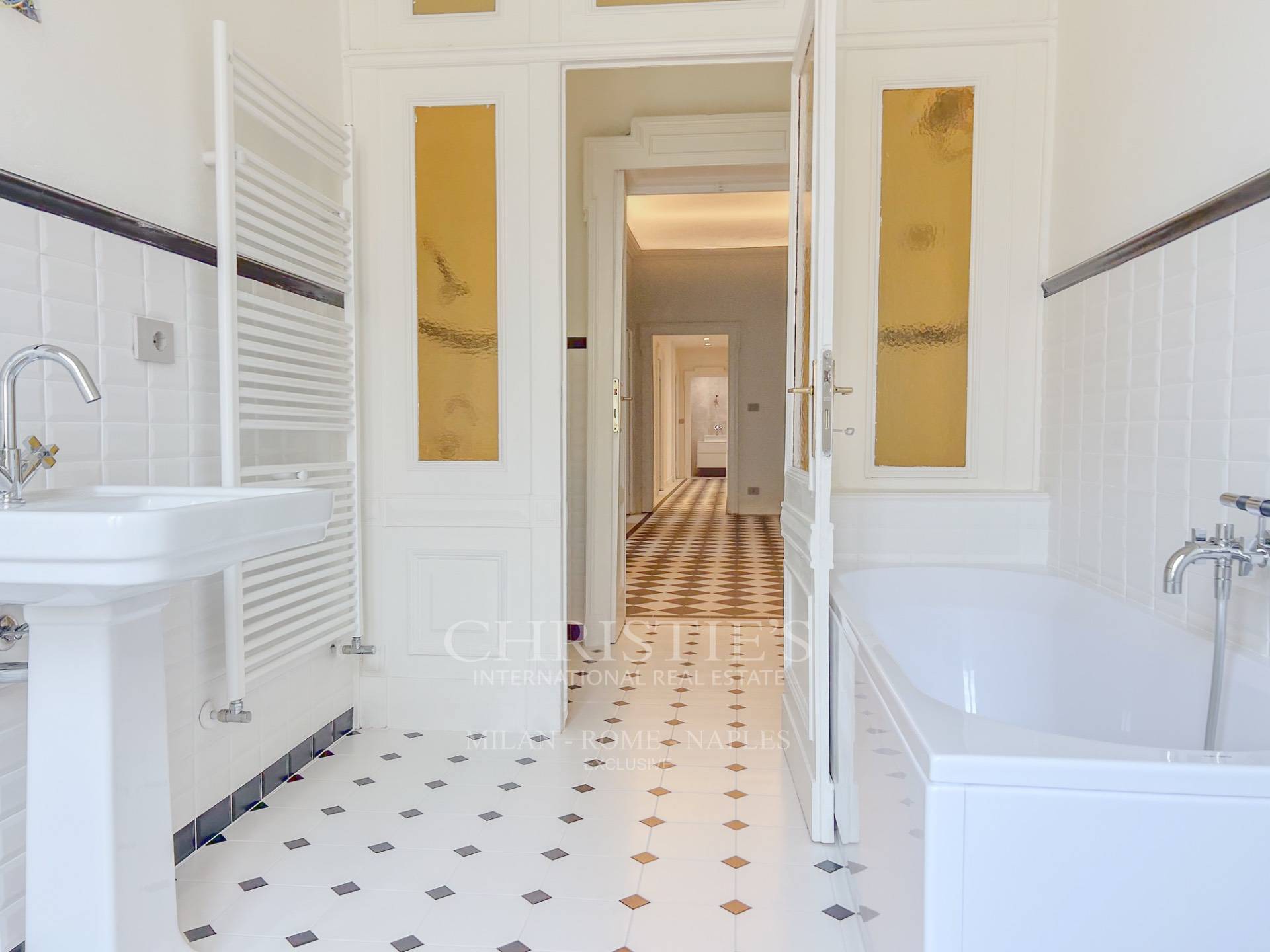 picture of Charming, Fully Renovated Apartment In  Indipendenza Area