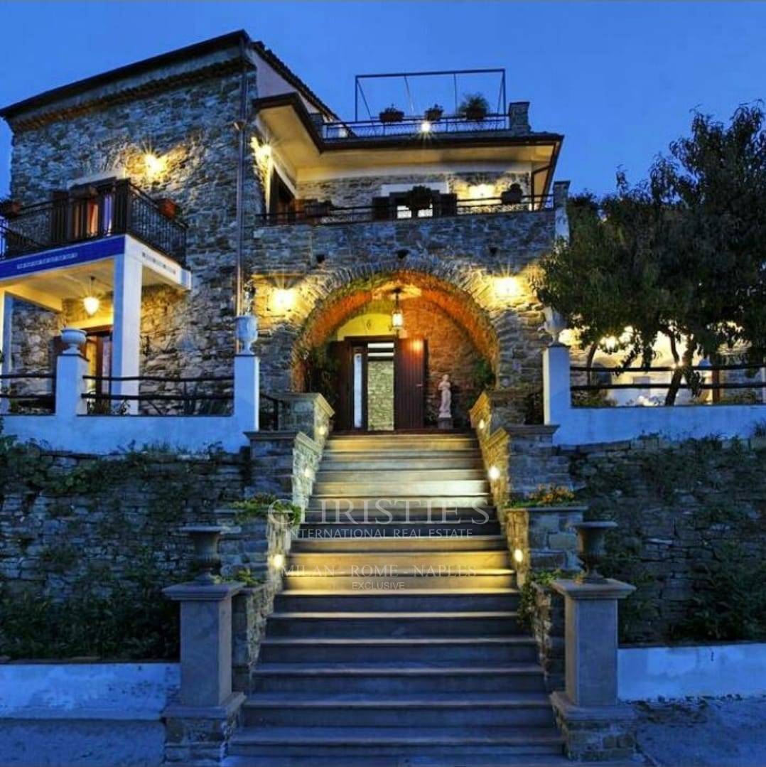 picture of Splendid Multi-family Villa