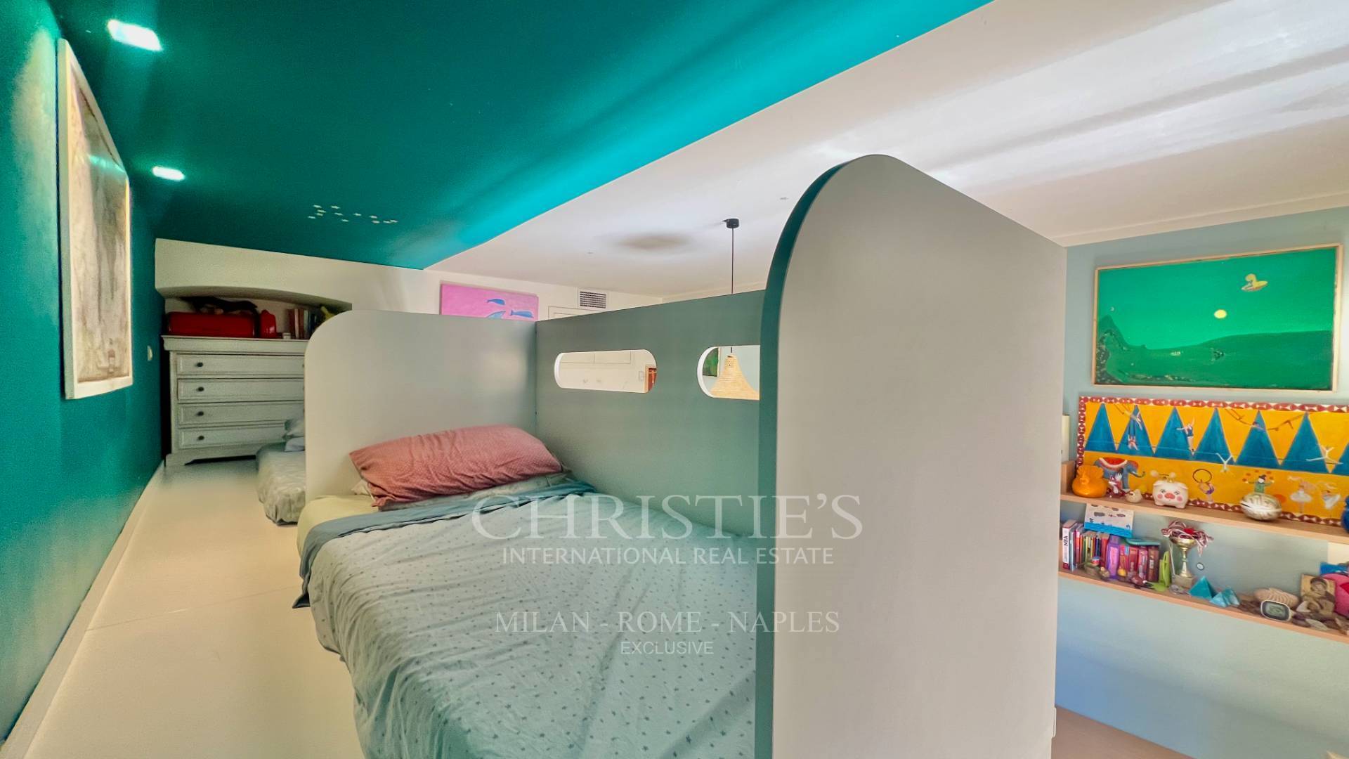 picture of Timeless Elegance Meets Modern Design In The Vibrant Heart Of Porta Venezia