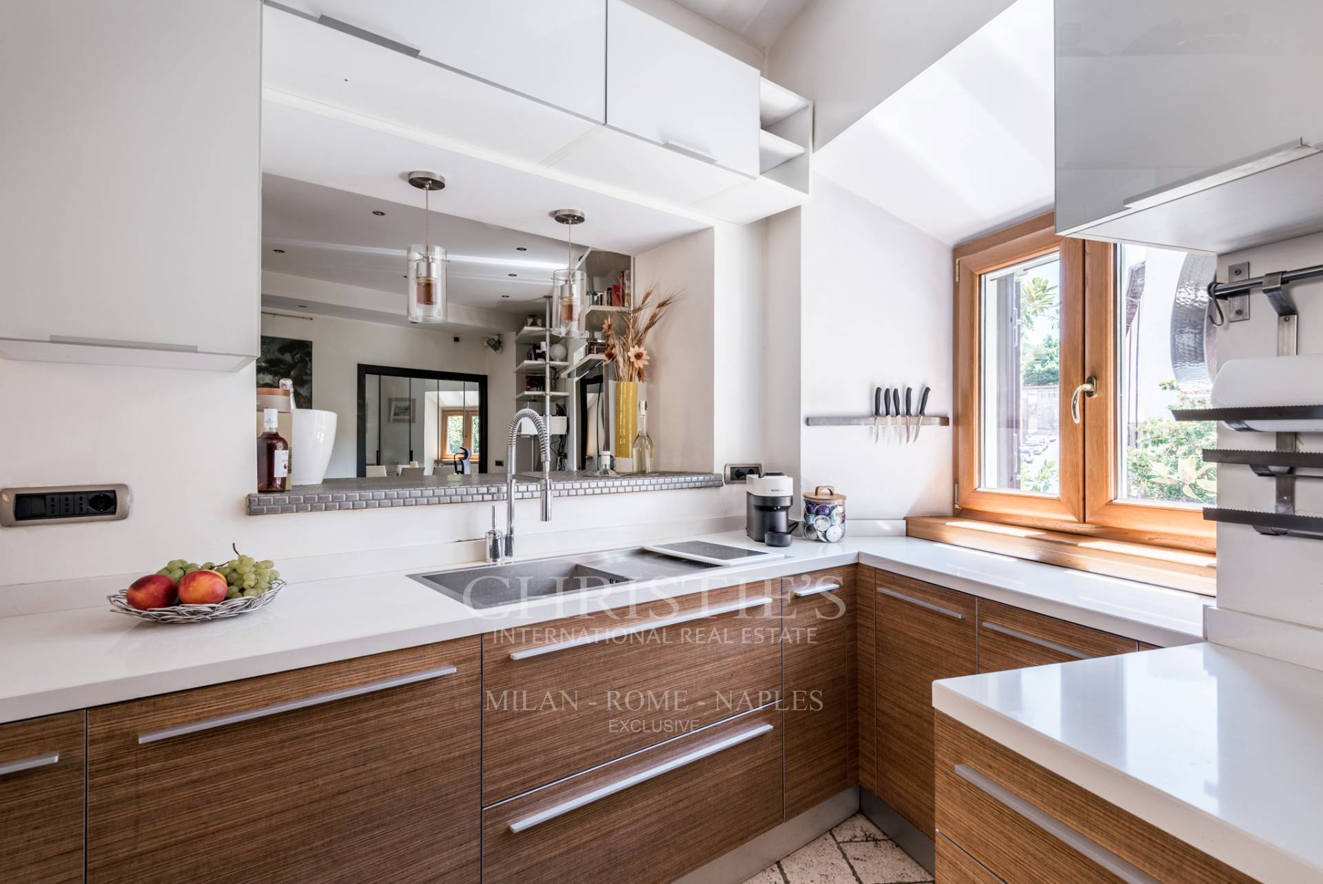 picture of Renovated Apartment In Rione Monti