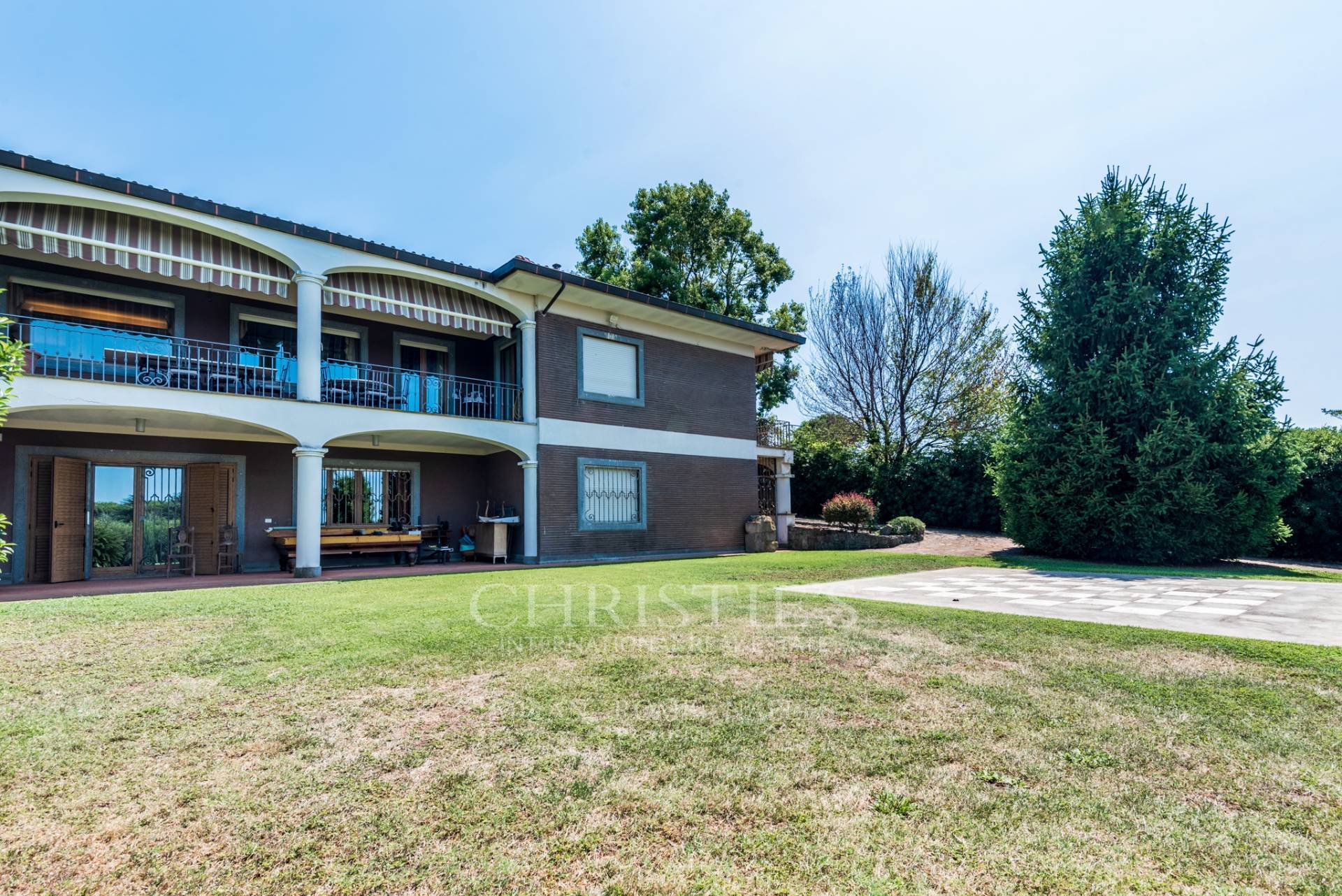 picture of Country House With Swimming Pool And Tennis Court