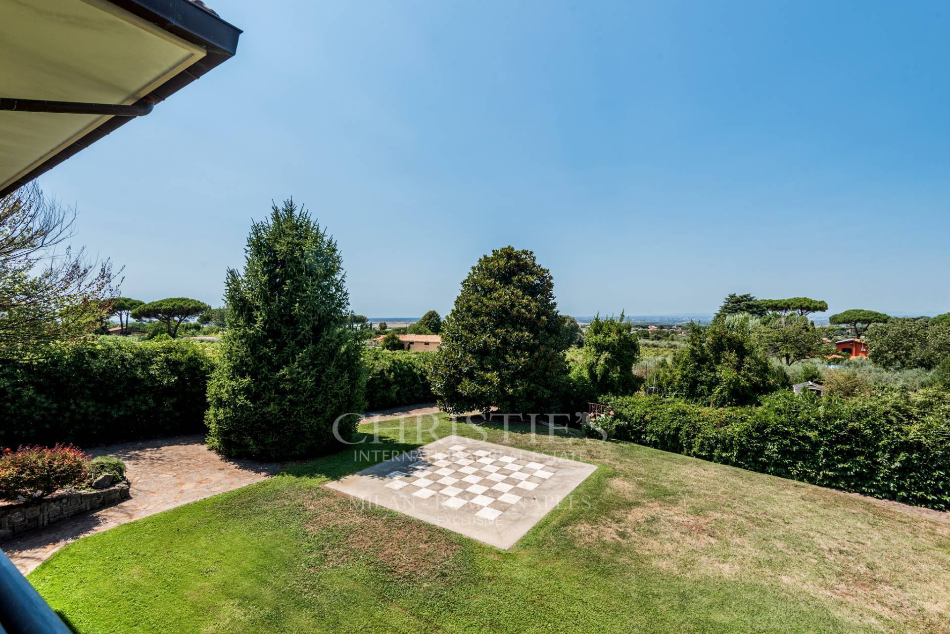 picture of Country House With Swimming Pool And Tennis Court