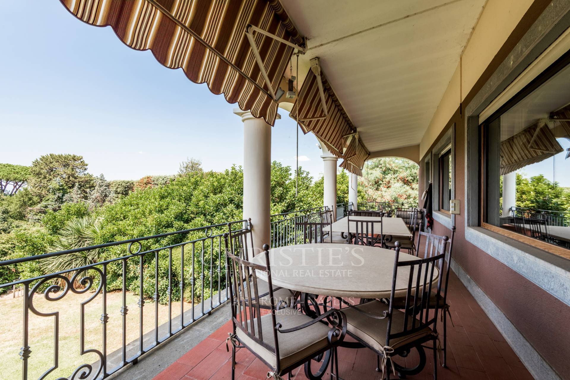 picture of Country House With Swimming Pool And Tennis Court