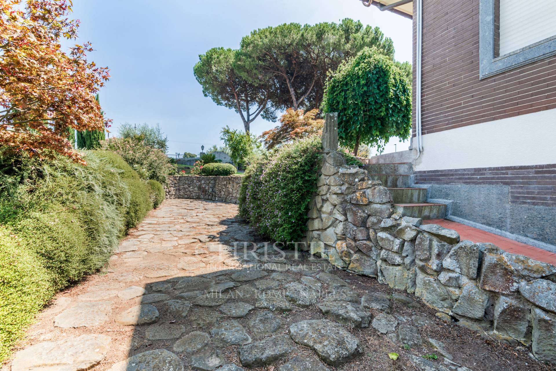 picture of Country House With Swimming Pool And Tennis Court