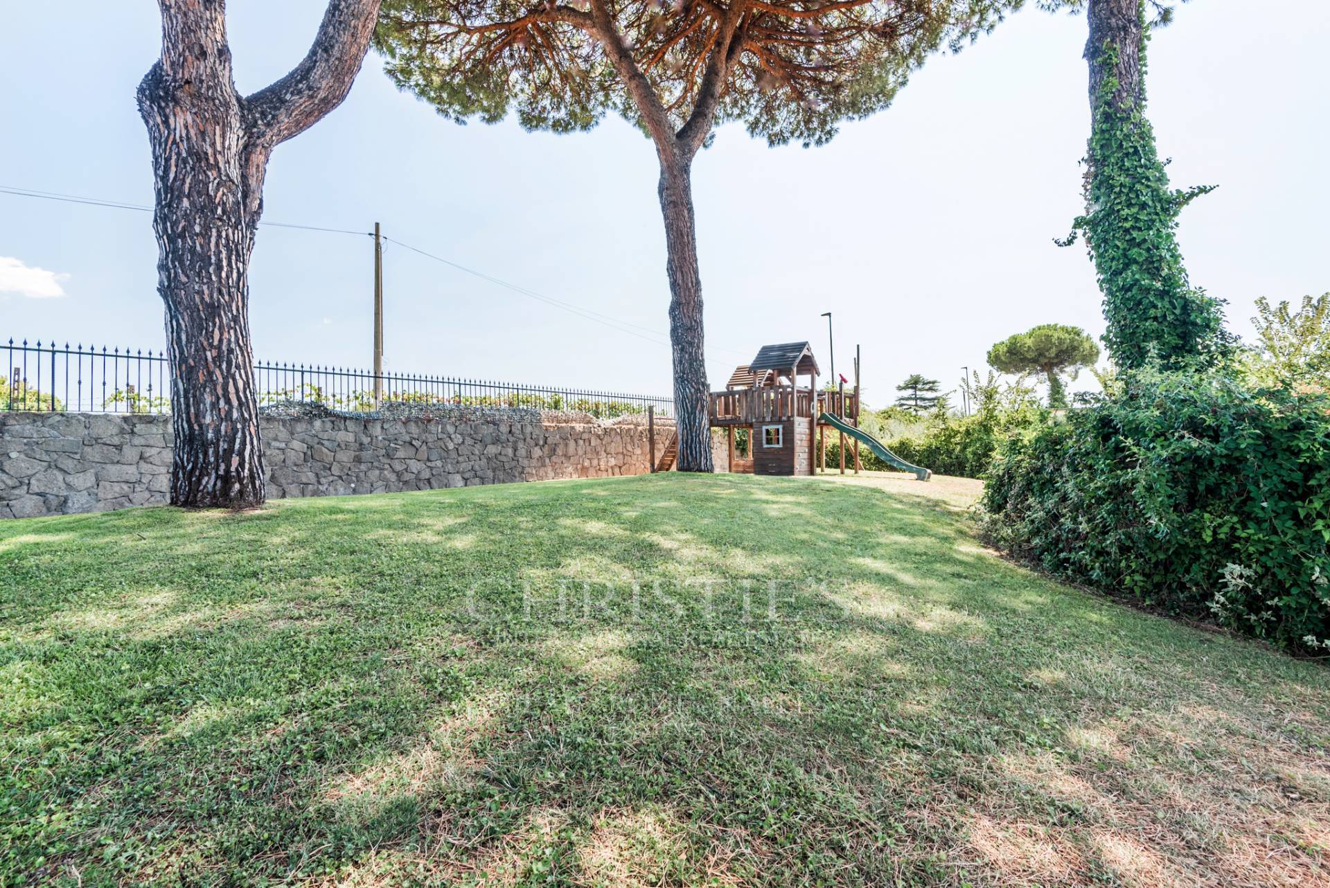 picture of Country House With Swimming Pool And Tennis Court
