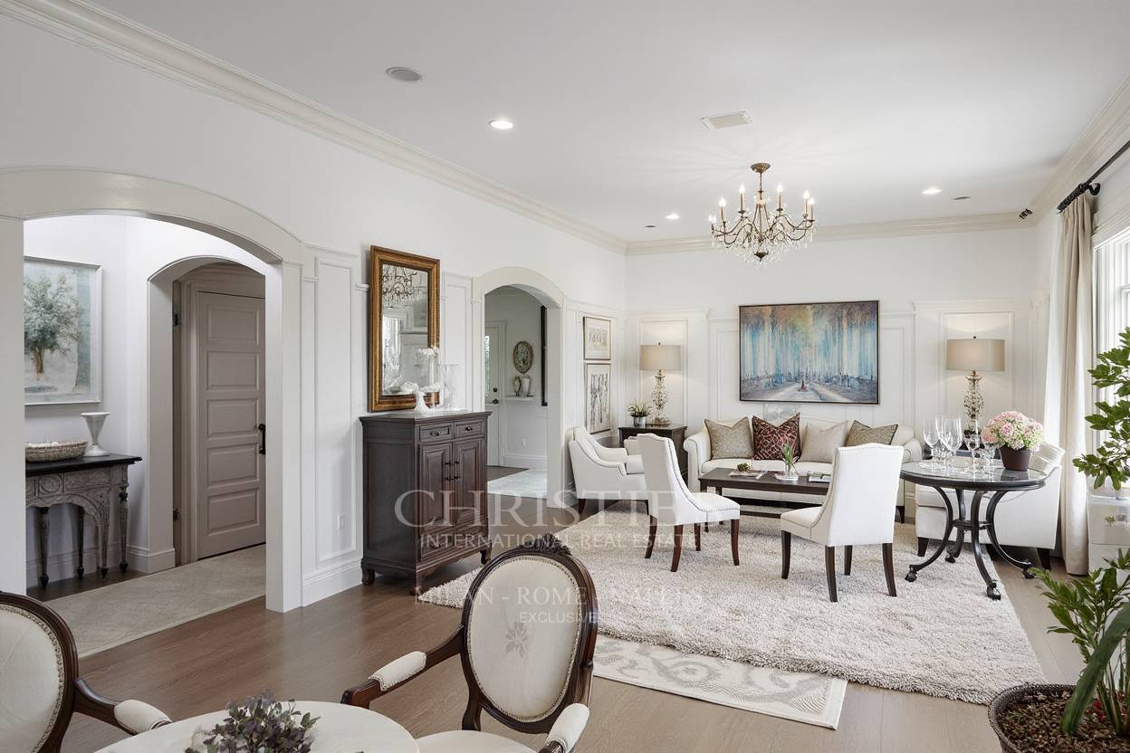 picture of Prestigious Apartment In Parioli