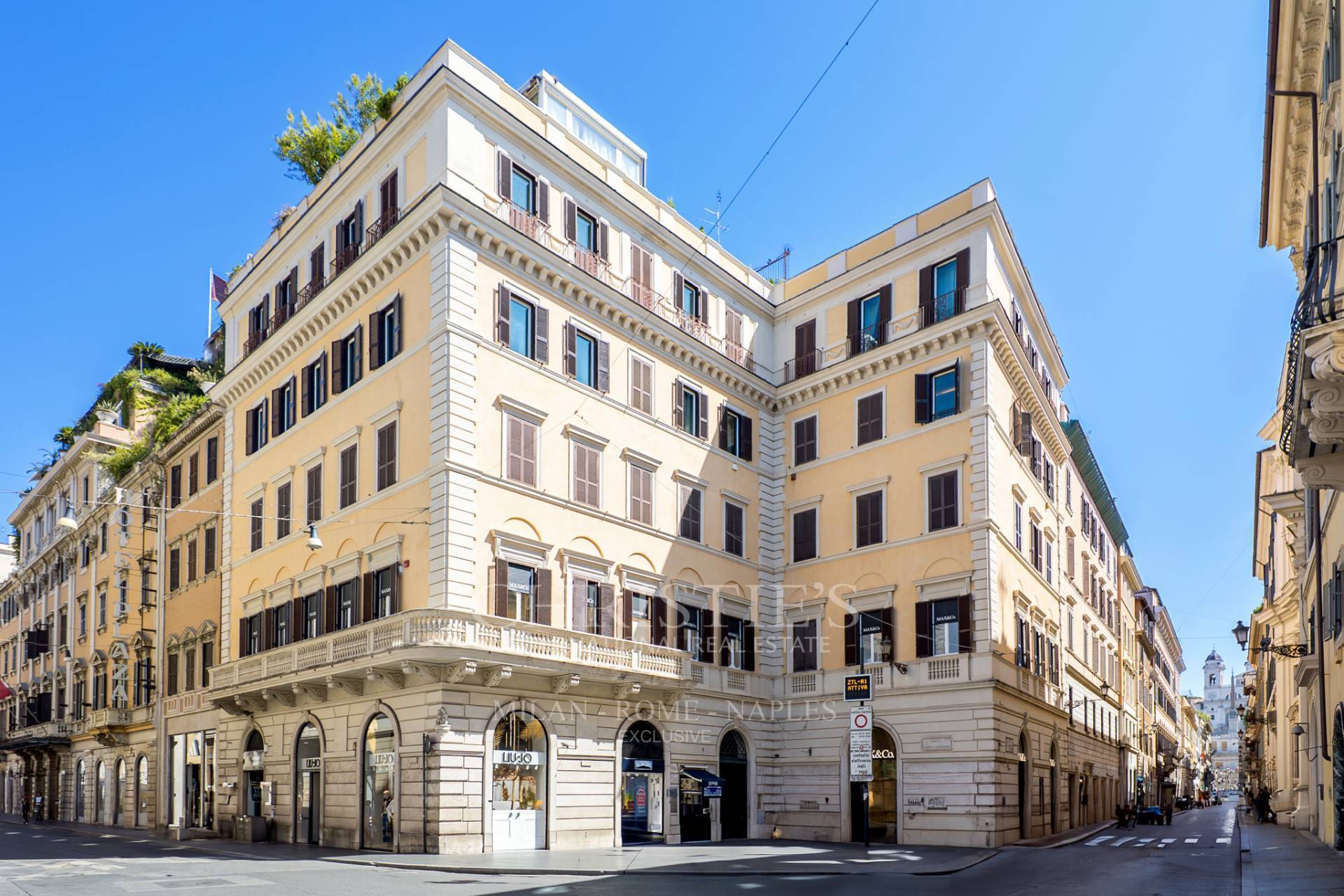 picture of Gorgeous Apartment In Largo Goldoni
