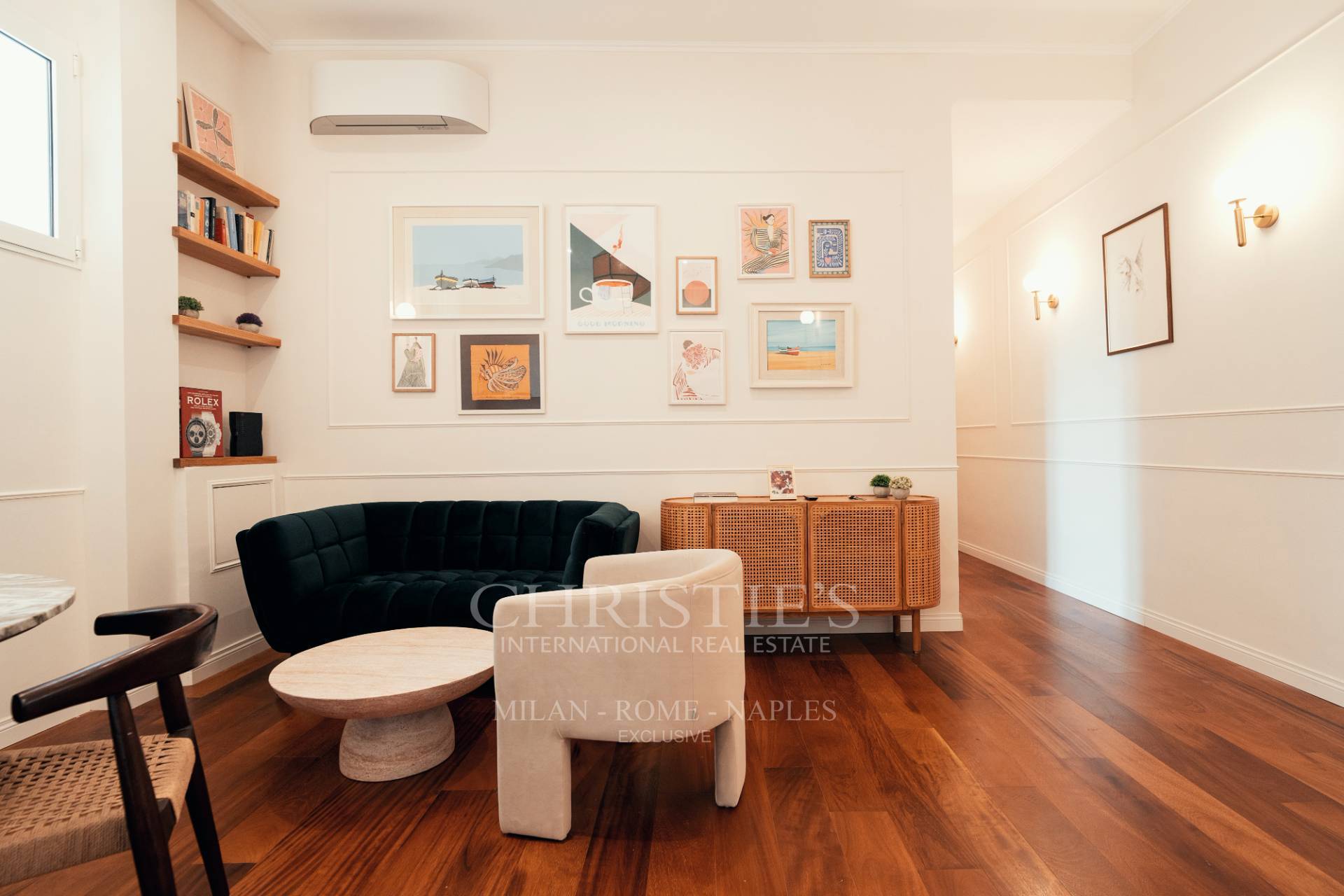 picture of Elegant Renovated Apartment Near The Vatican Museums.