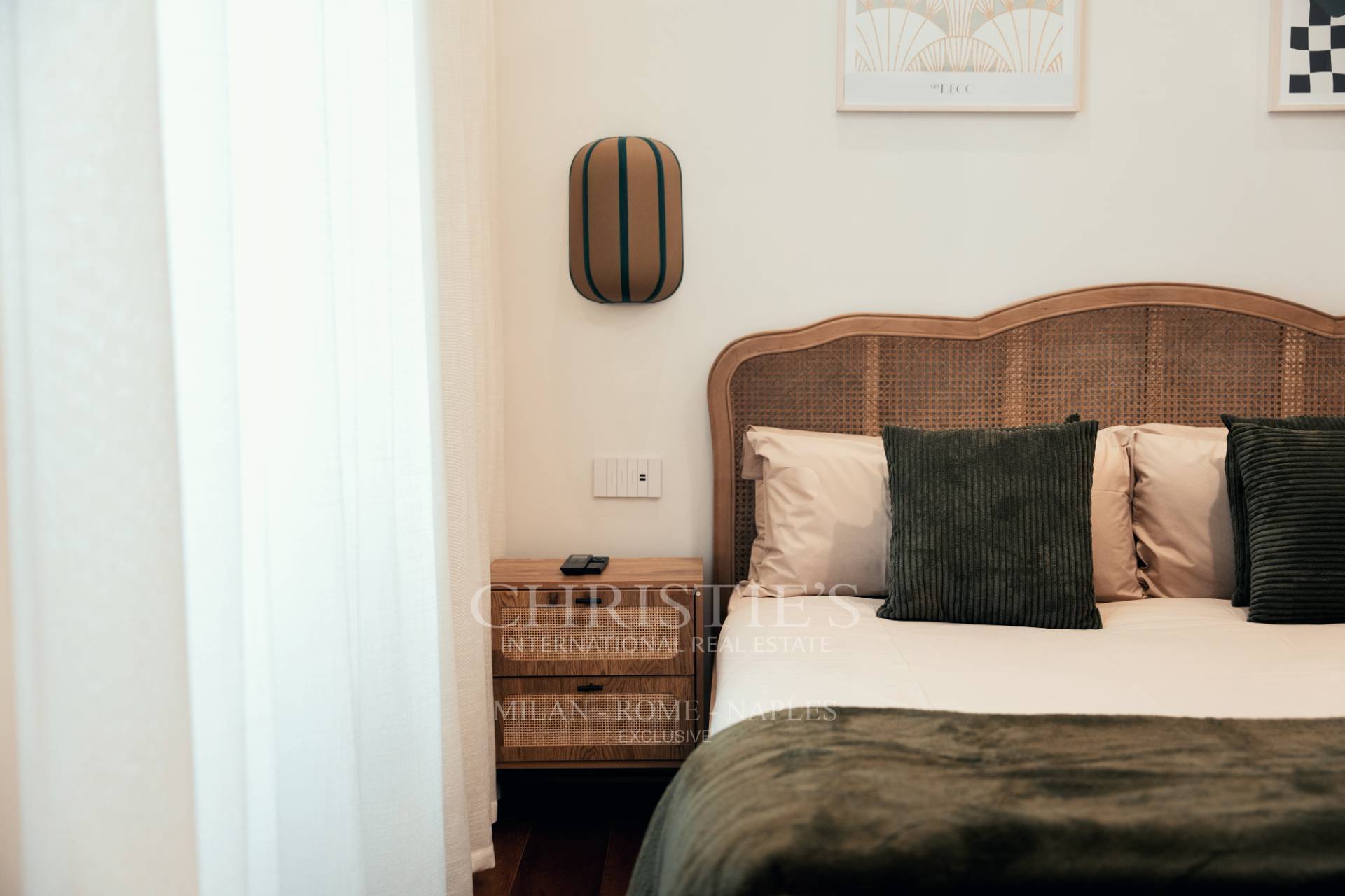 picture of Elegant Renovated Apartment Near The Vatican Museums.