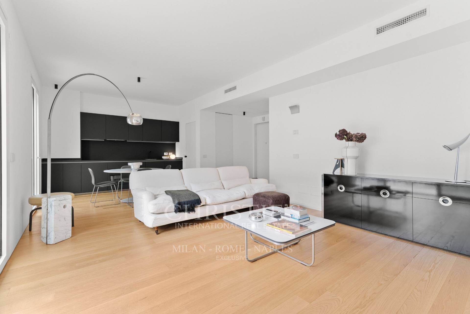 picture of Exclusive Designer Penthouse Immersed In An Oasis Of Tranquillity And Elegance: The Kramer26 Residence
