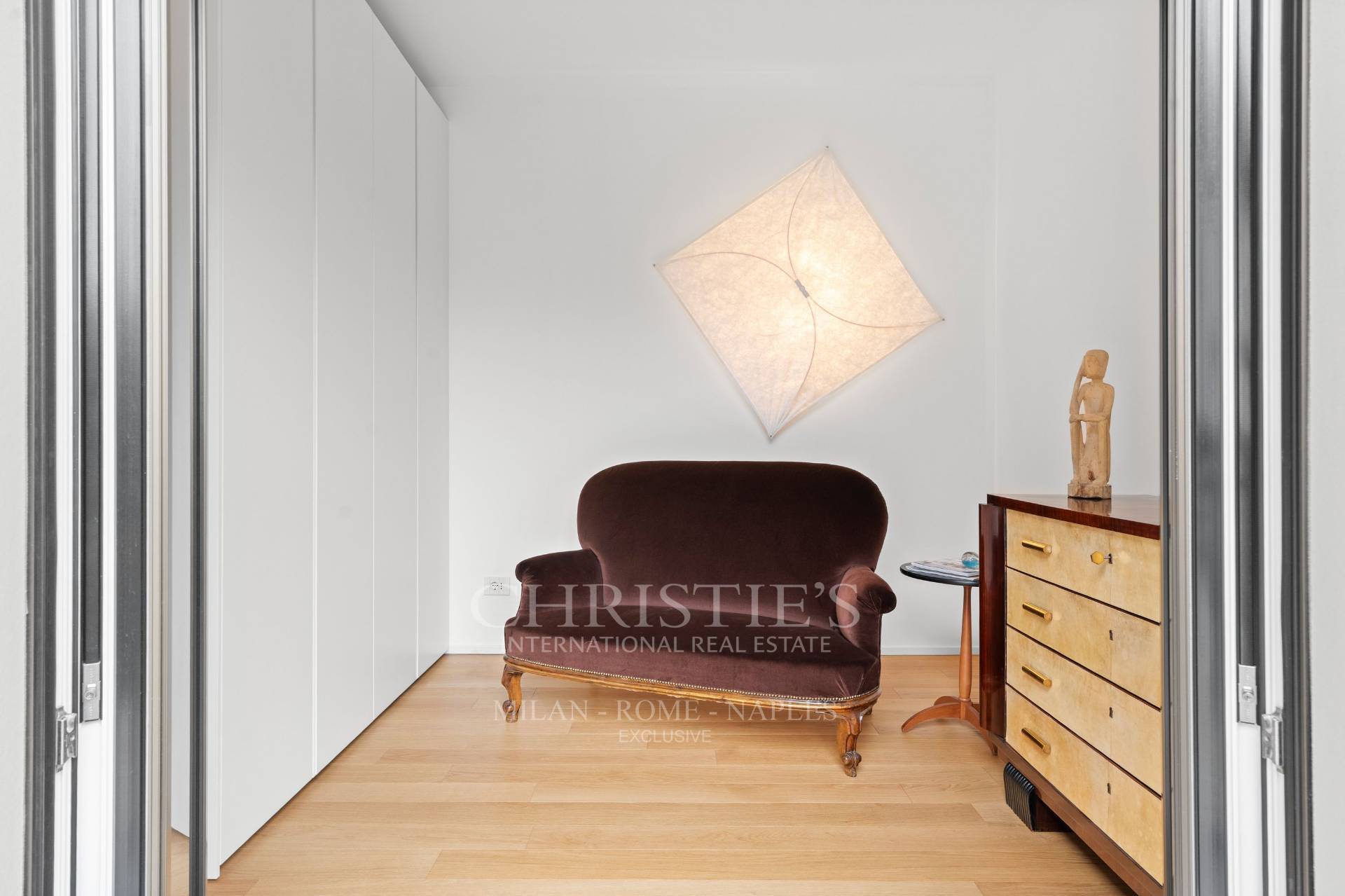 picture of Exclusive Designer Penthouse Immersed In An Oasis Of Tranquillity And Elegance: The Kramer26 Residence
