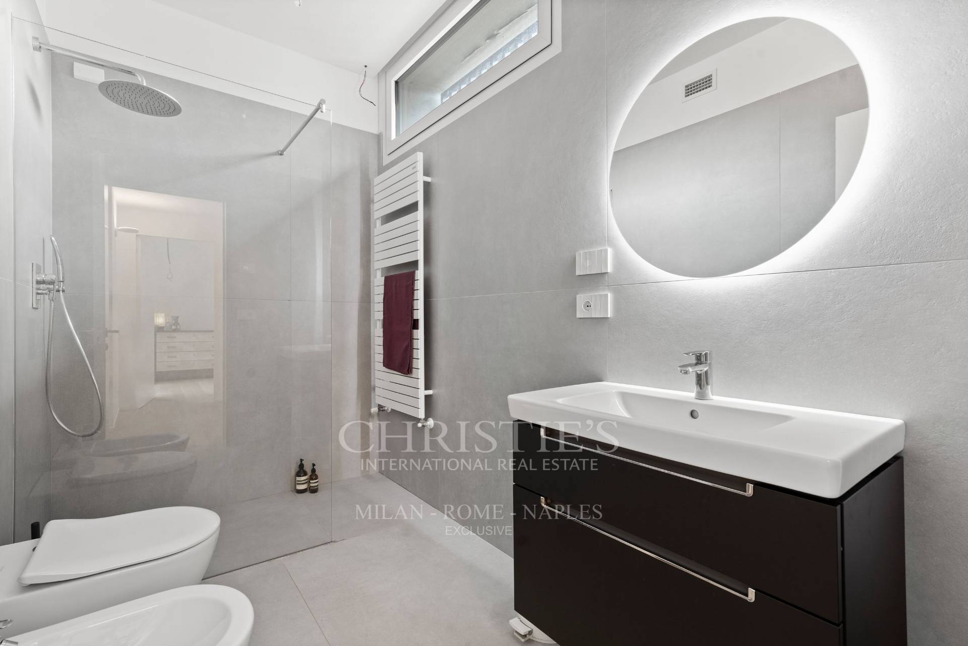 picture of Exclusive Designer Penthouse Immersed In An Oasis Of Tranquillity And Elegance: The Kramer26 Residence