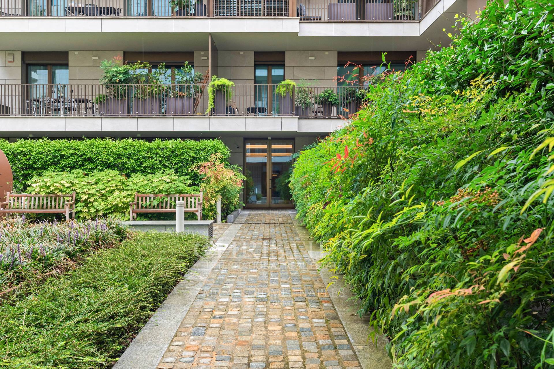 picture of Exclusive Designer Penthouse Immersed In An Oasis Of Tranquillity And Elegance: The Kramer26 Residence
