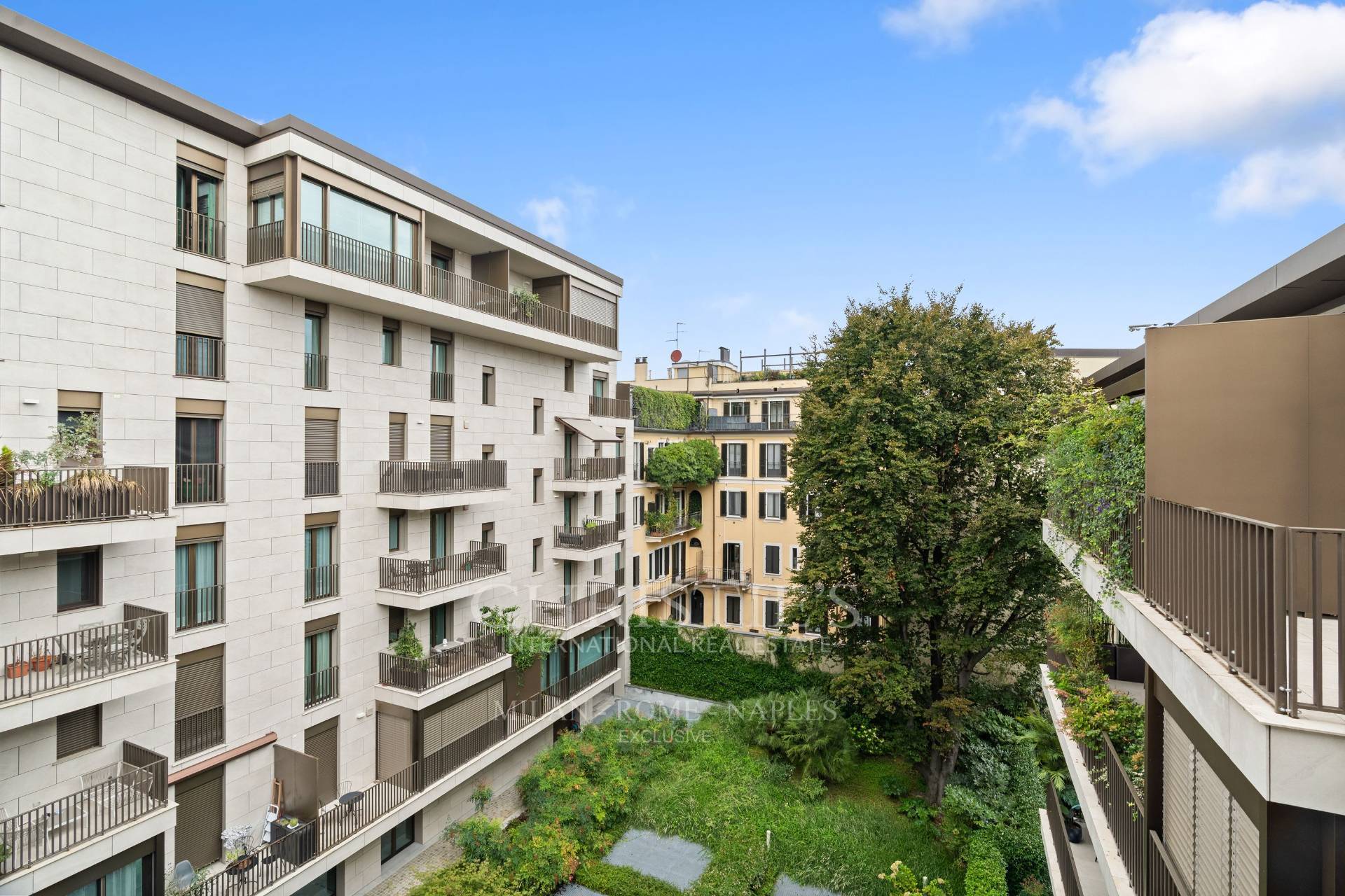 picture of Exclusive Designer Penthouse Immersed In An Oasis Of Tranquillity And Elegance: The Kramer26 Residence