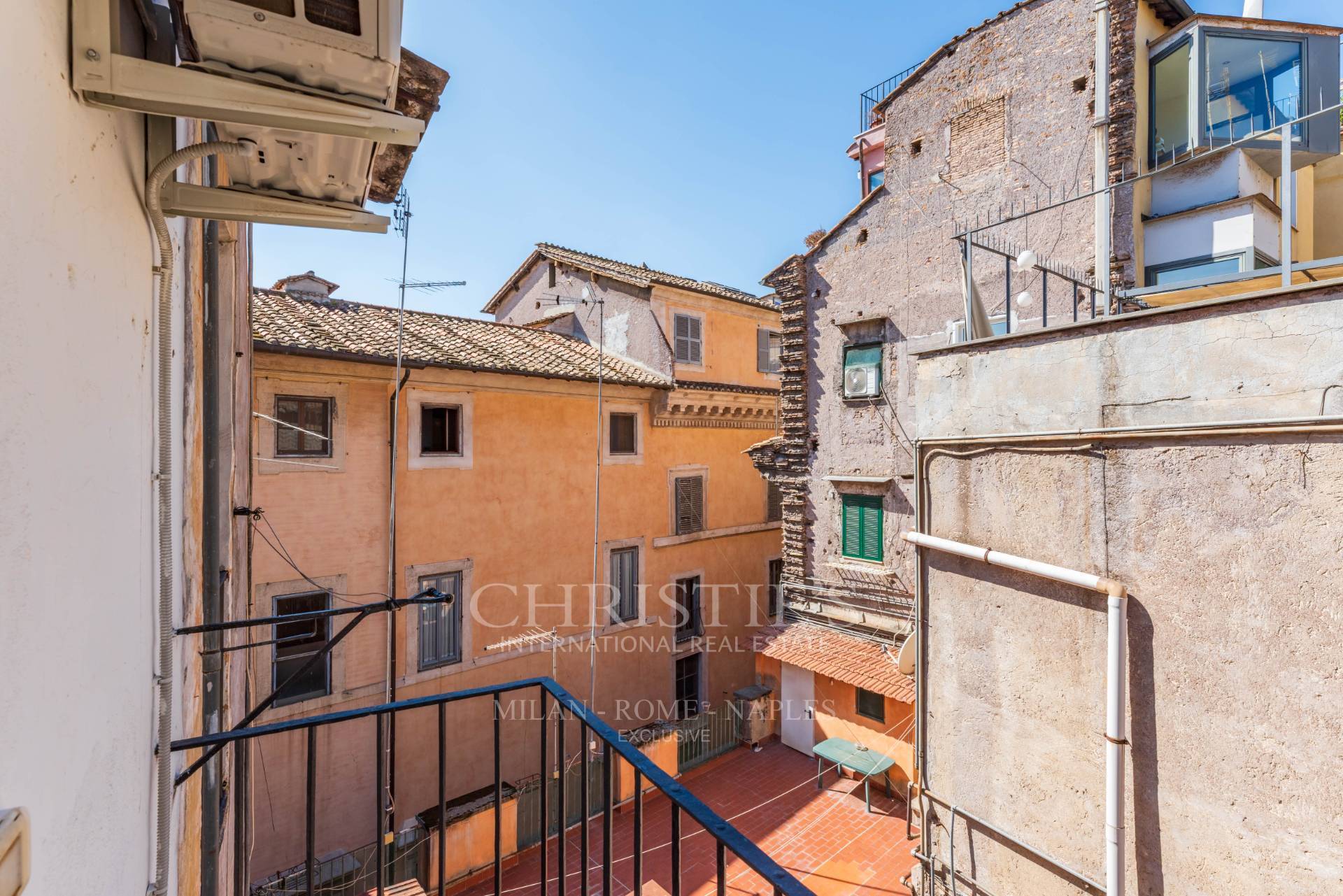 picture of Roman Elegance And Charm A Few Steps From The Pantheon