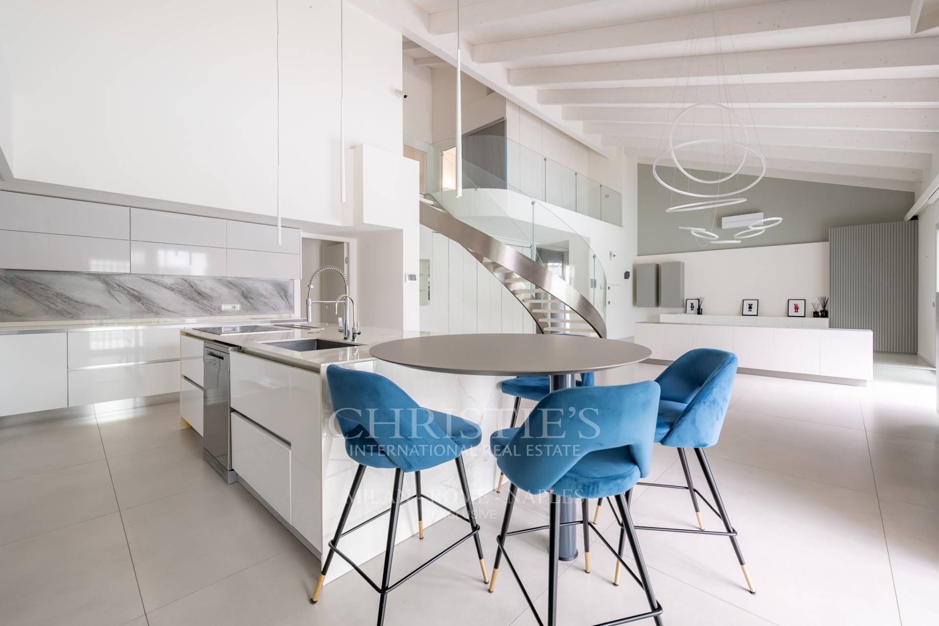 picture of Modern Villa With Pool And Annex In Cassano Magnago