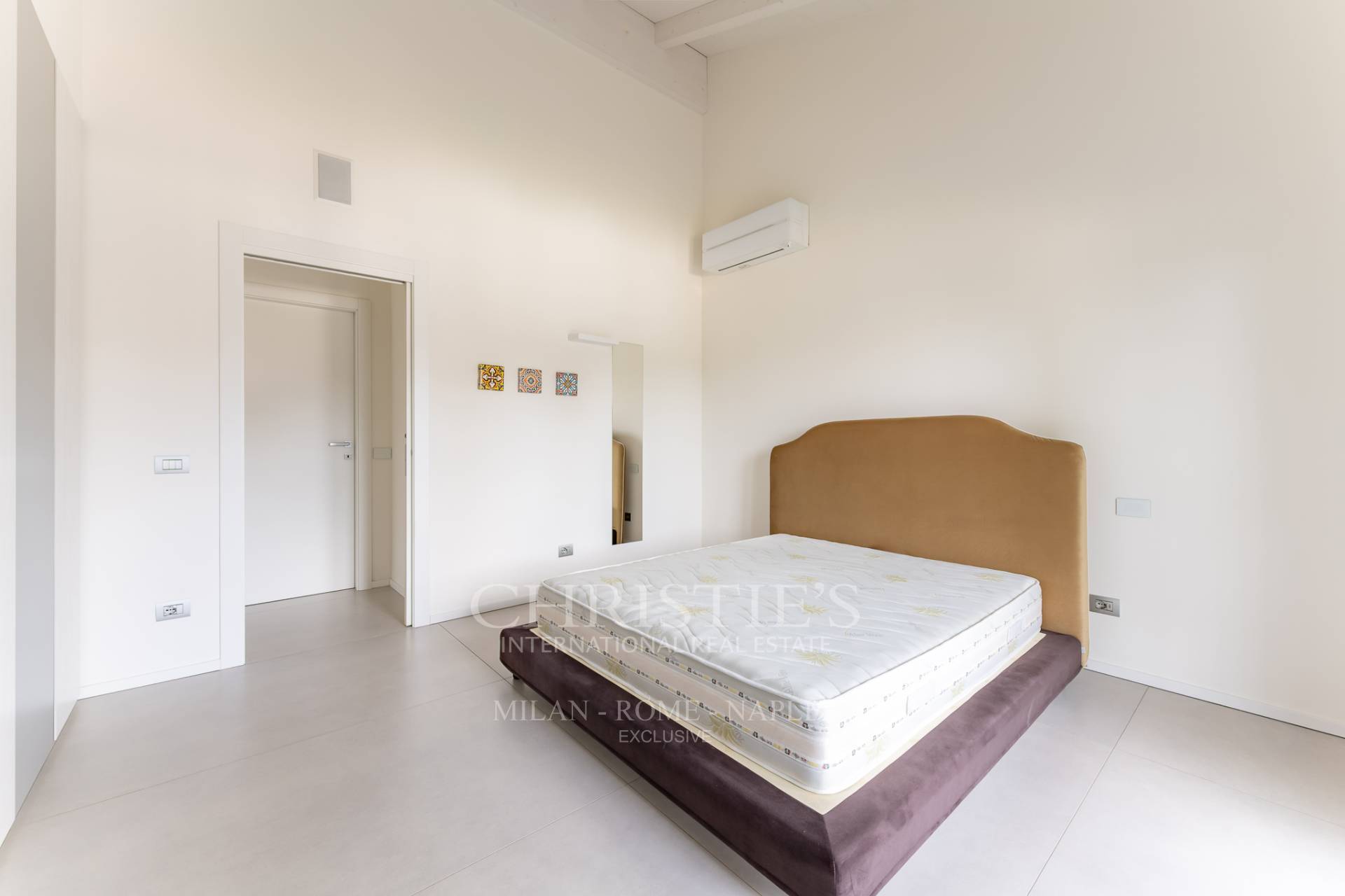 picture of Modern Villa With Pool And Annex In Cassano Magnago