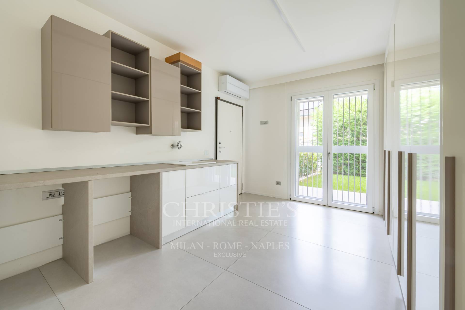 picture of Modern Villa With Pool And Annex In Cassano Magnago