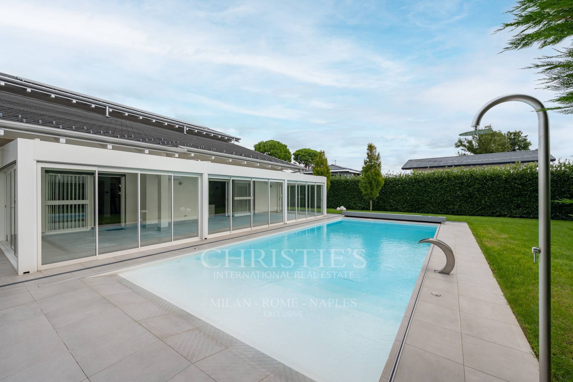 picture of Modern Villa With Pool And Annex In Cassano Magnago