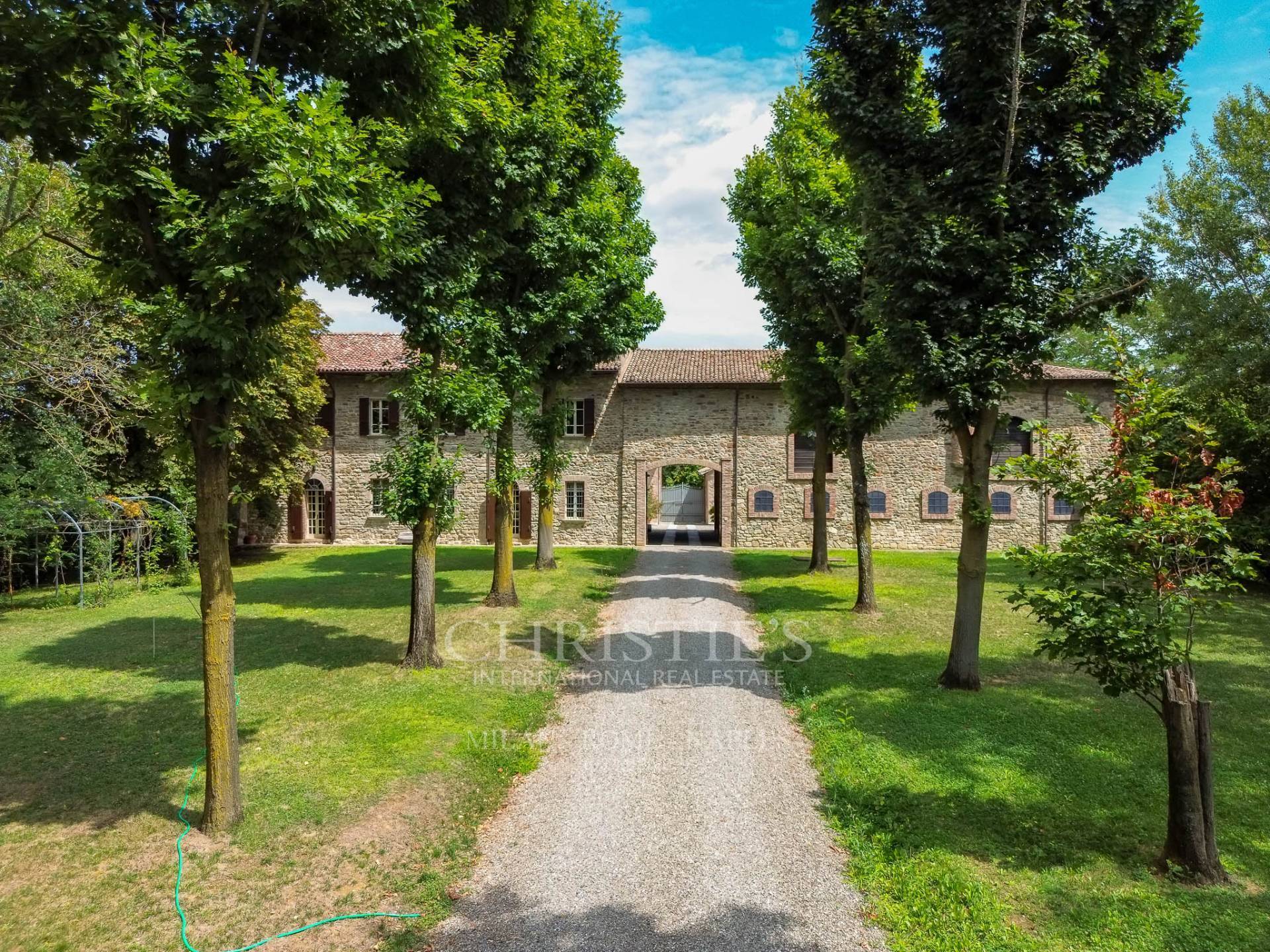 picture of Elegant Country Living In Piacenza