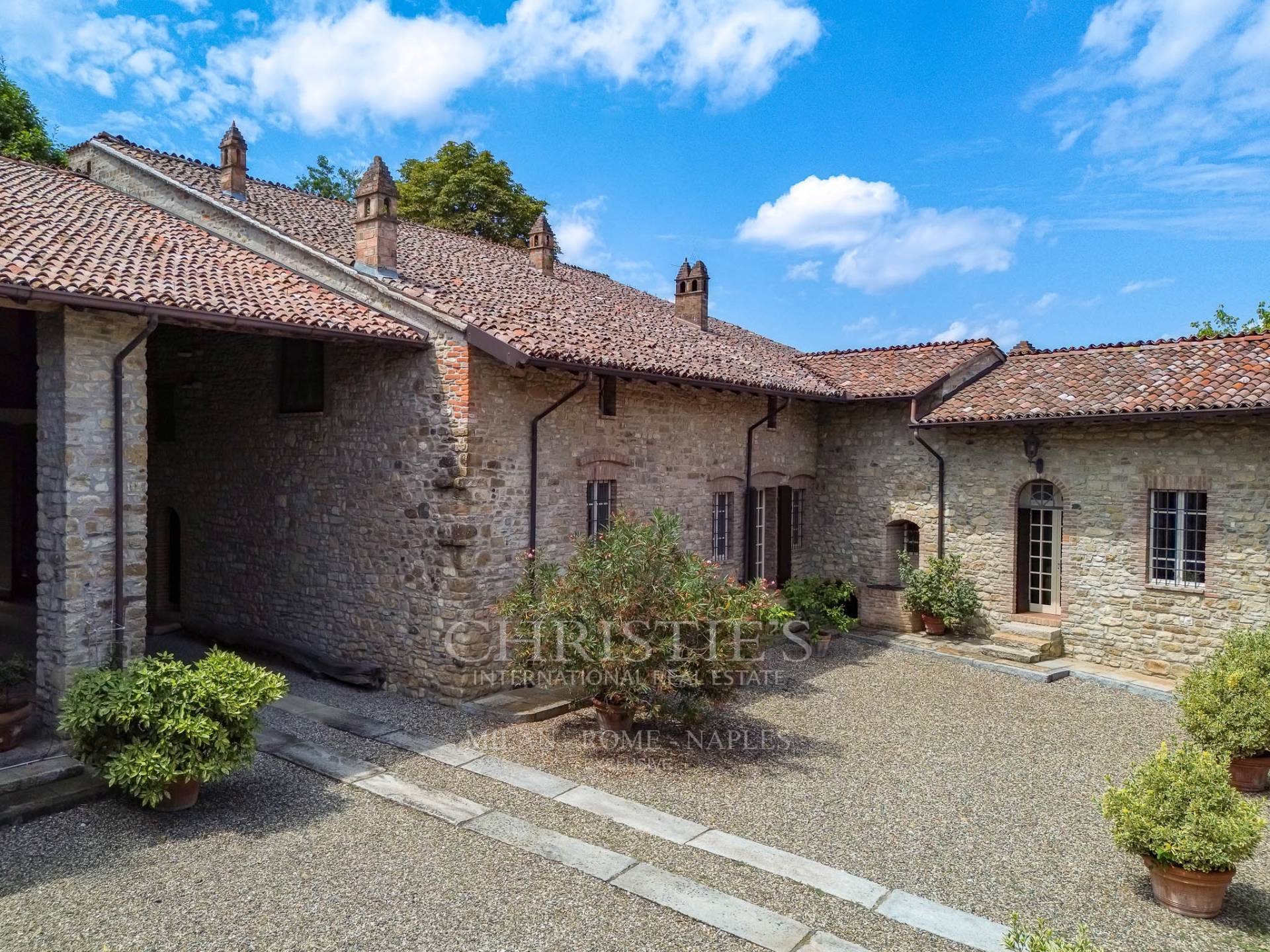 picture of Elegant Country Living In Piacenza