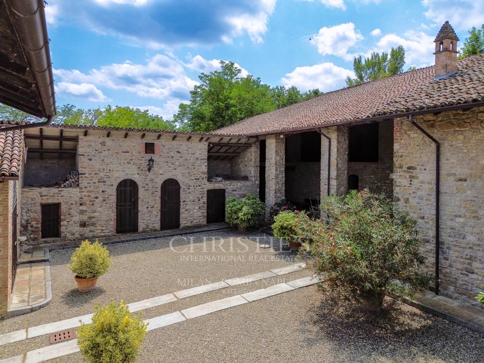 picture of Elegant Country Living In Piacenza
